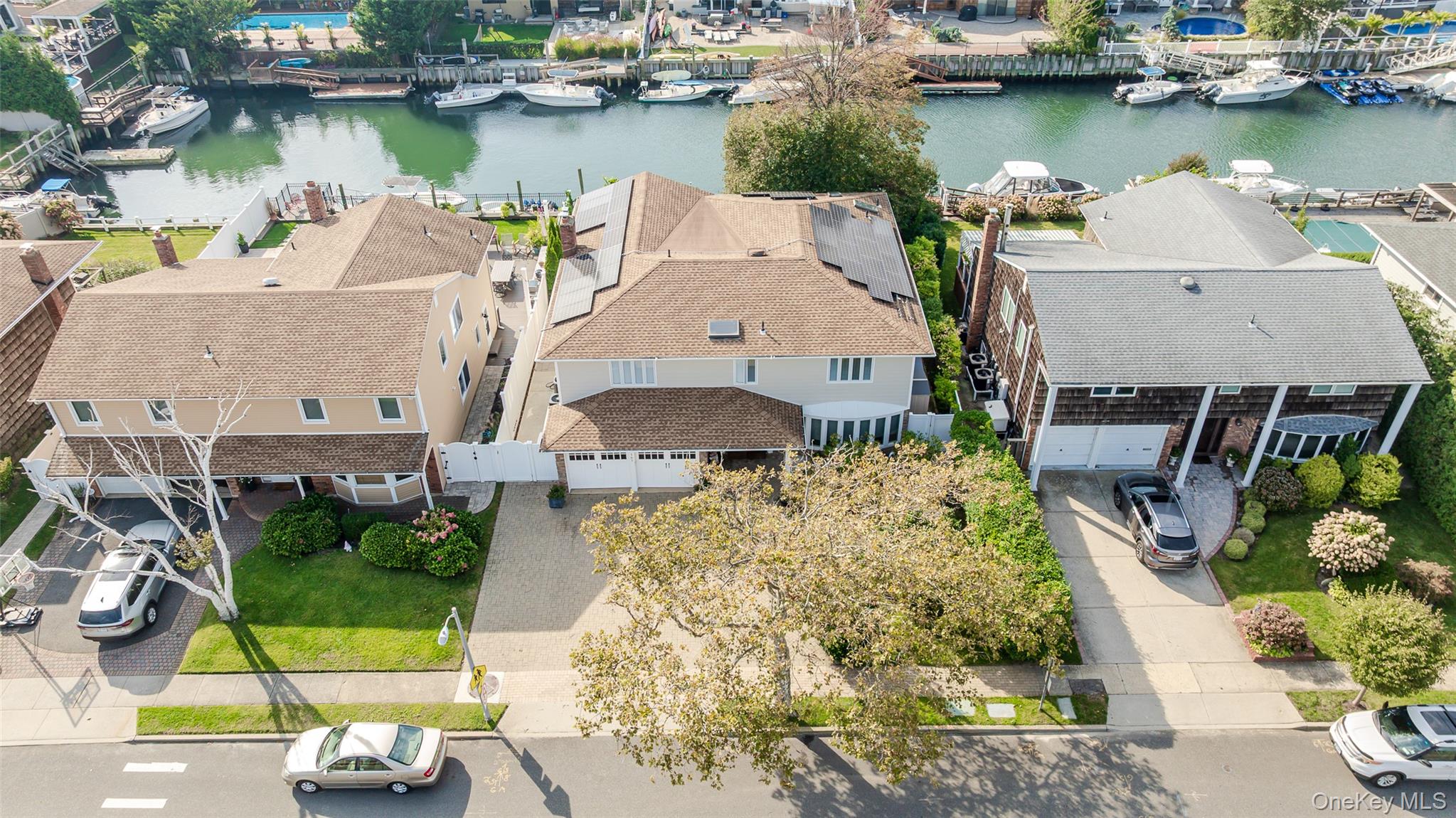 167 Lagoon Drive E – For Sale photo 2