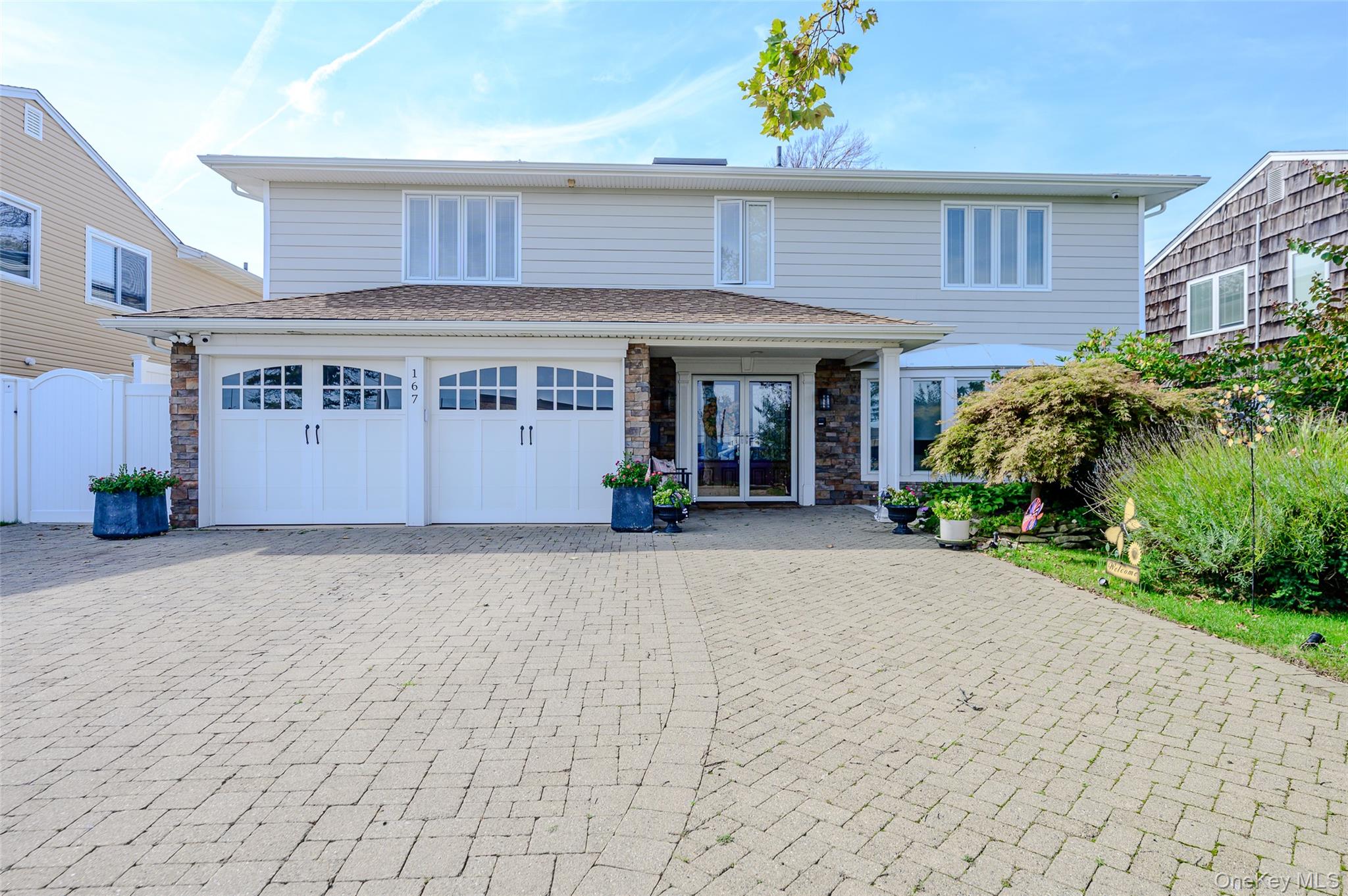 167 Lagoon Drive E – For Sale photo 3