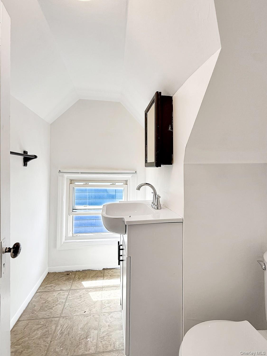 104 Waring Place, Unit #2 photo 14