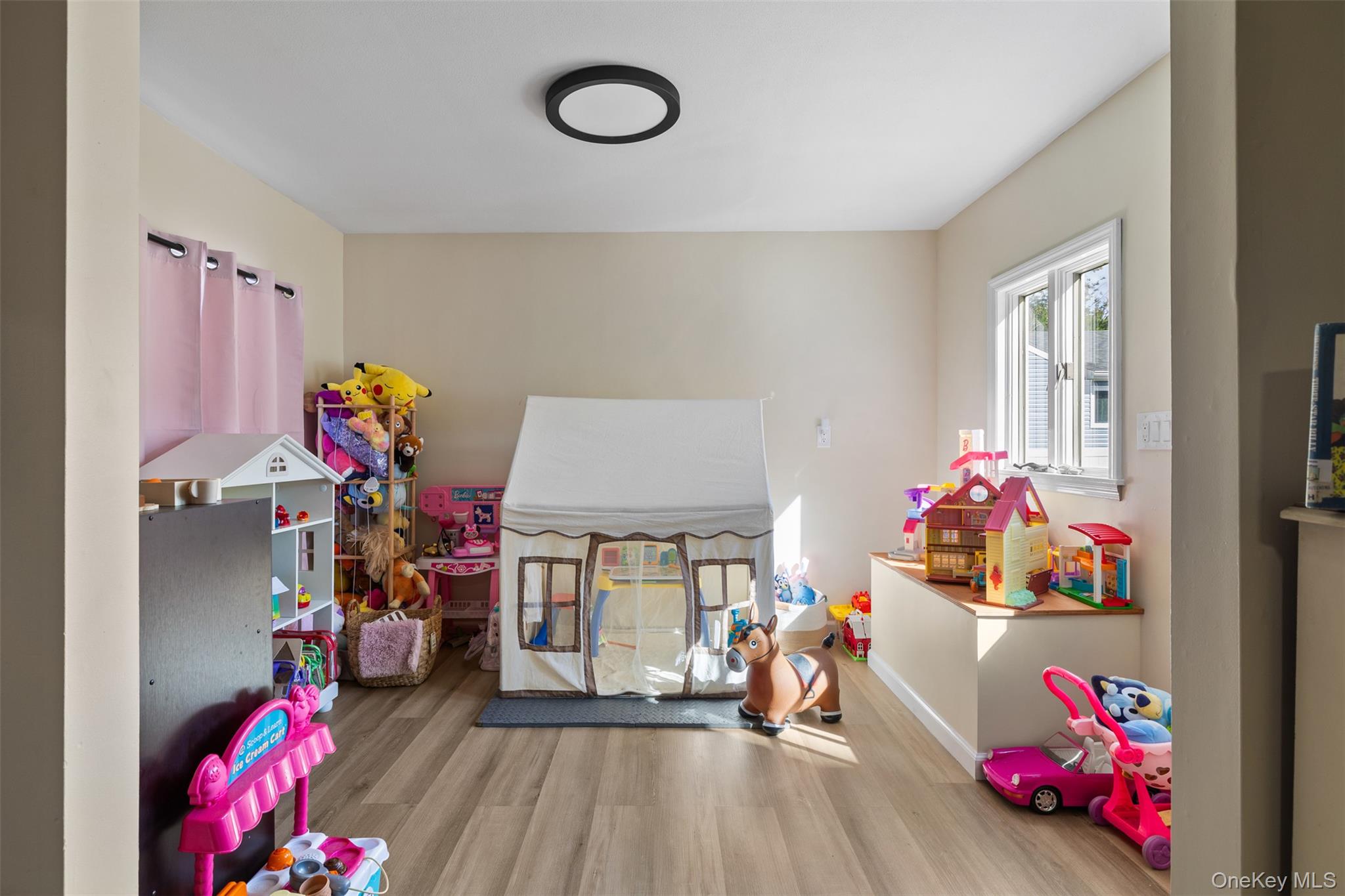 125 Carroll Avenue – For Sale photo 23