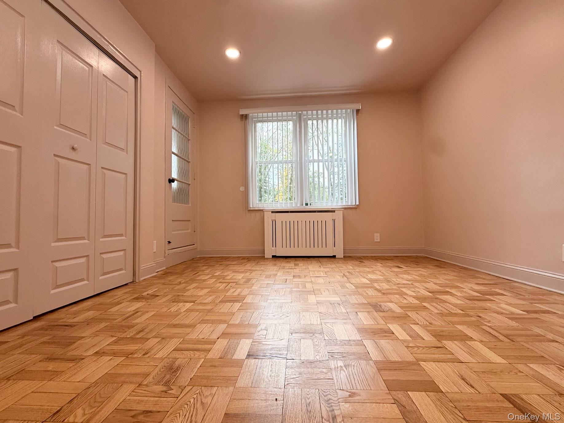 1133 Midland Avenue, Unit 1B photo 8