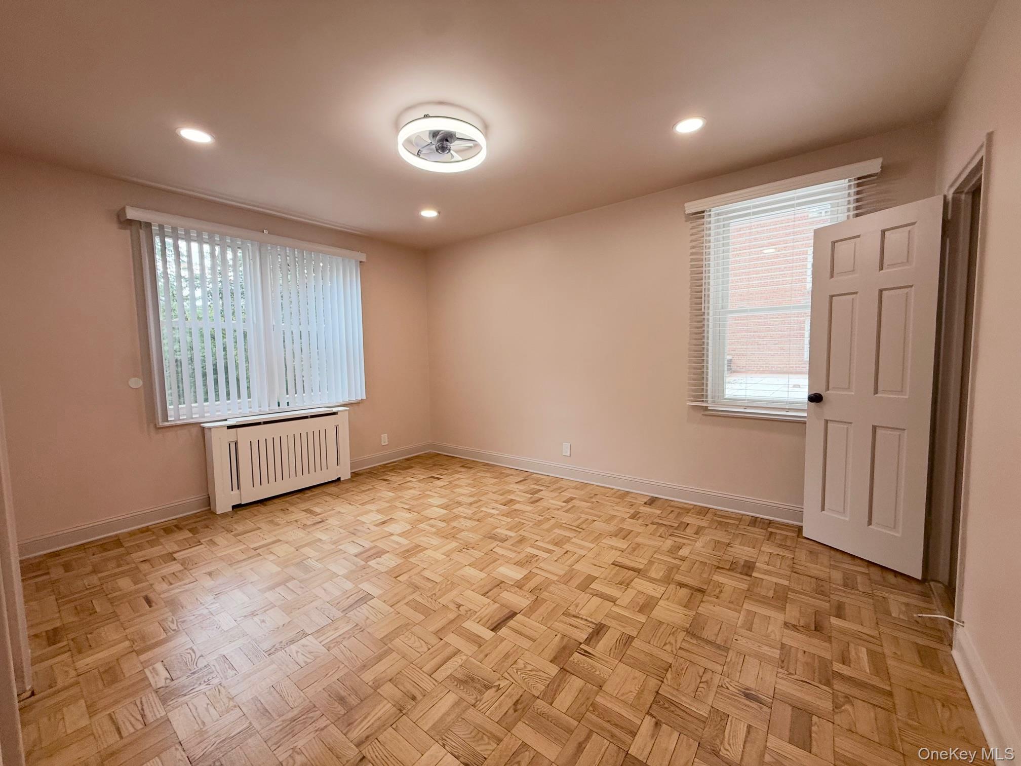 1133 Midland Avenue, Unit 1B photo 9