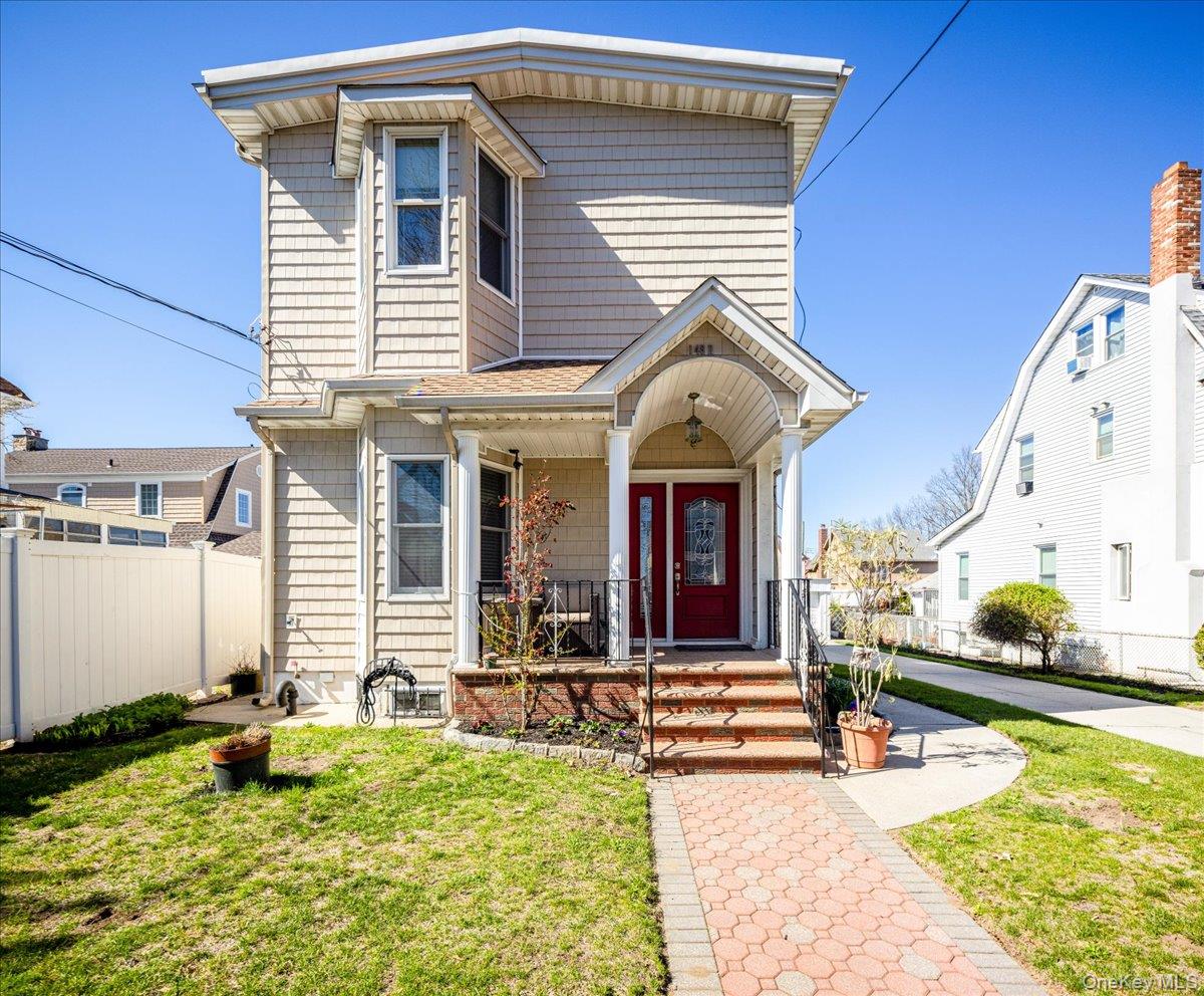 14811 10th Avenue – For Sale photo 2