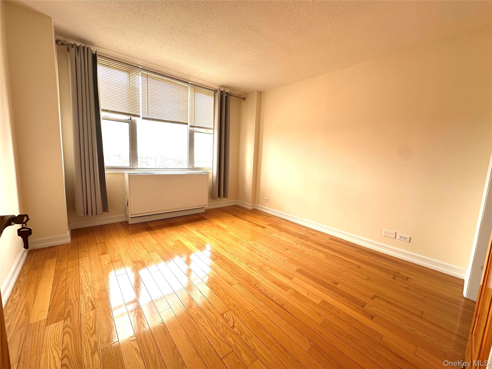 41-40 Union  St, Unit 16M photo 4