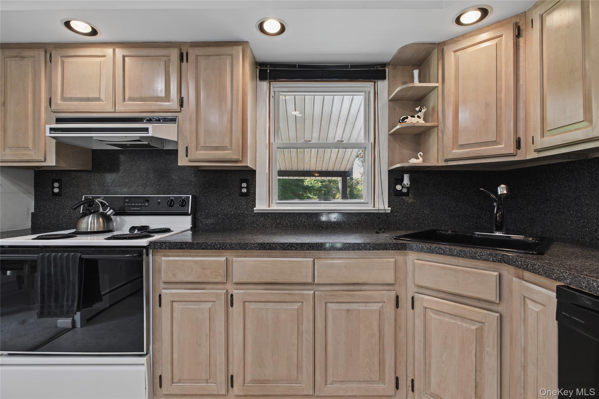 15 Rowell Lane – For Sale photo 18