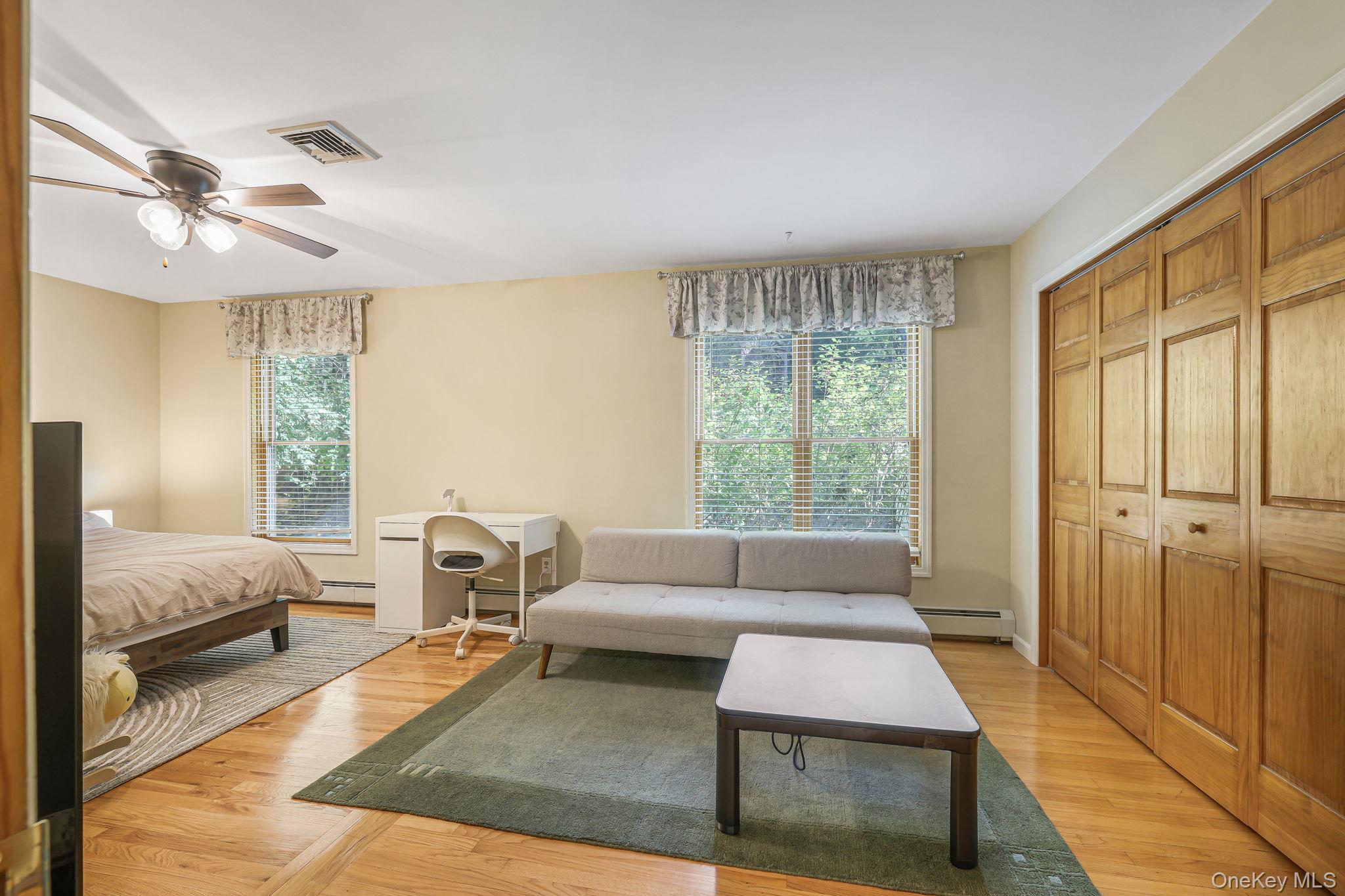 47 Points Of View – For Sale photo 20