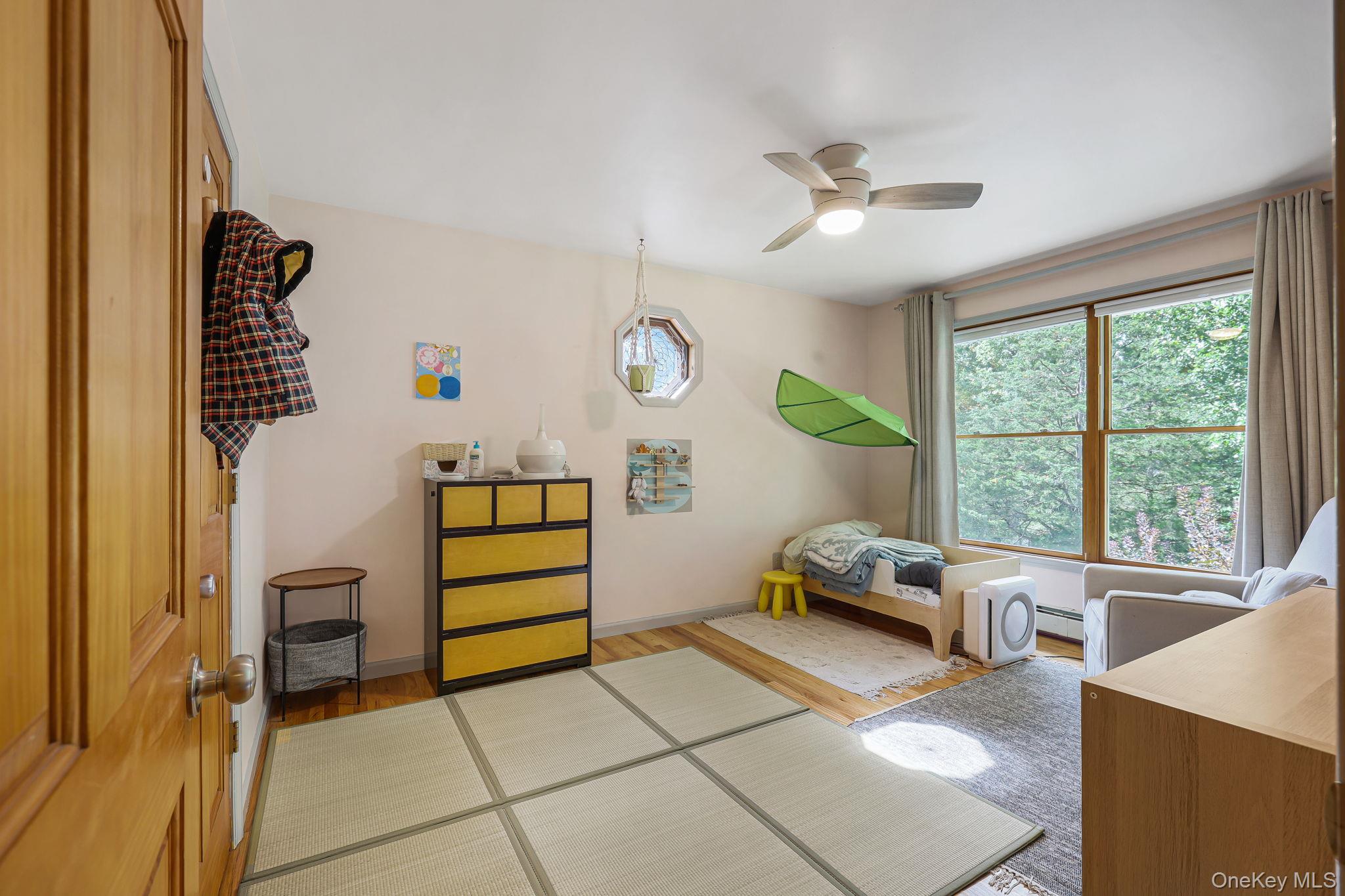 47 Points Of View – For Sale photo 32