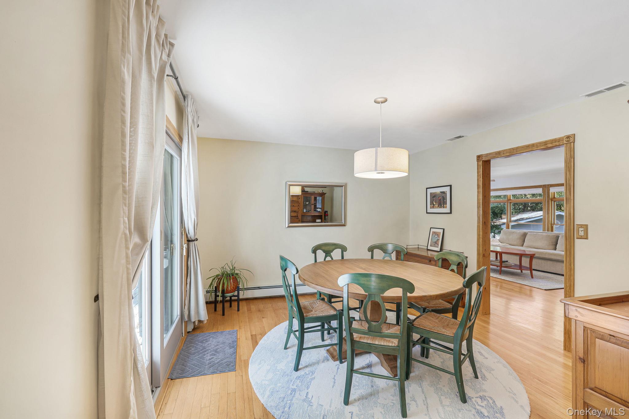 47 Points Of View – For Sale photo 13
