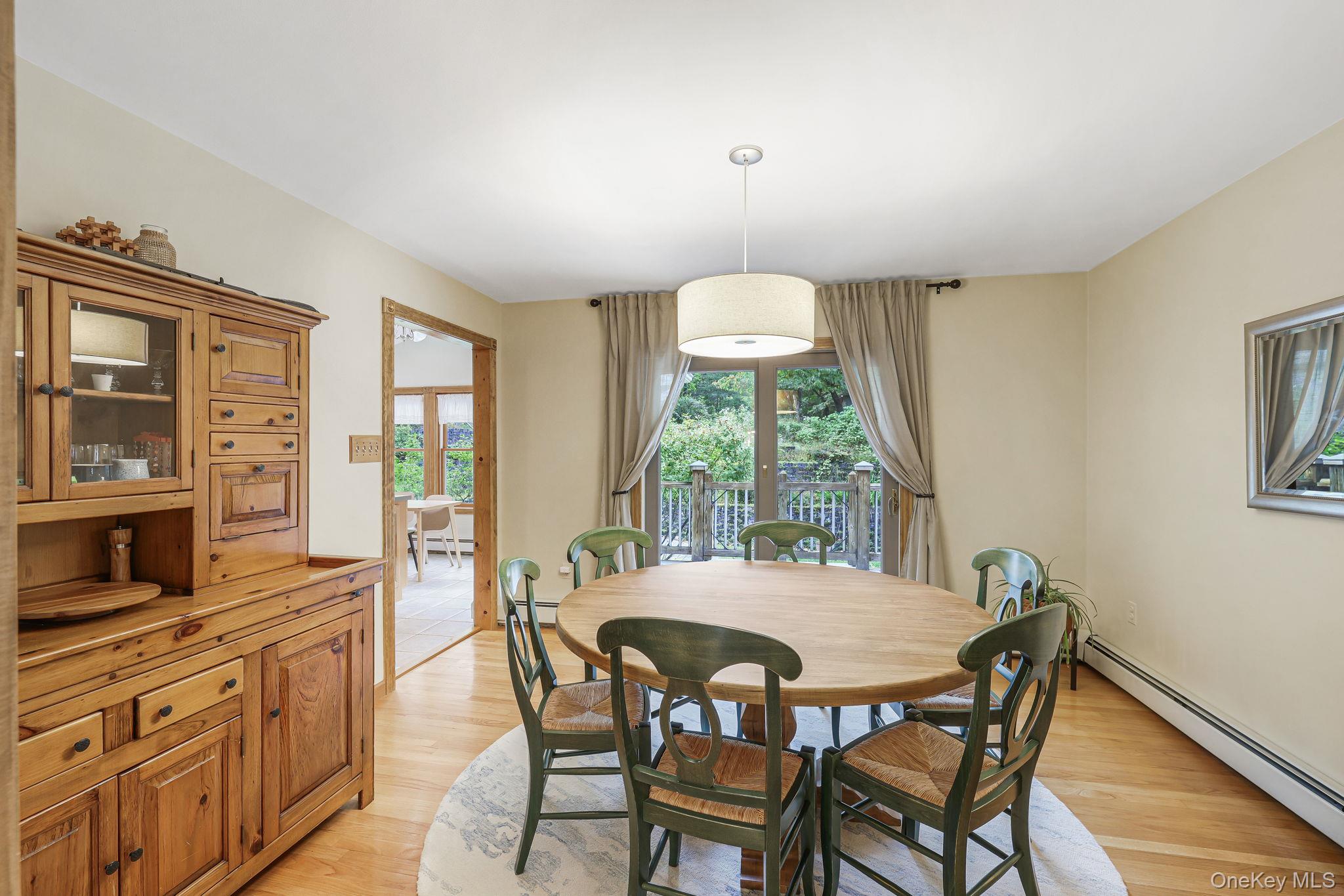 47 Points Of View – For Sale photo 12