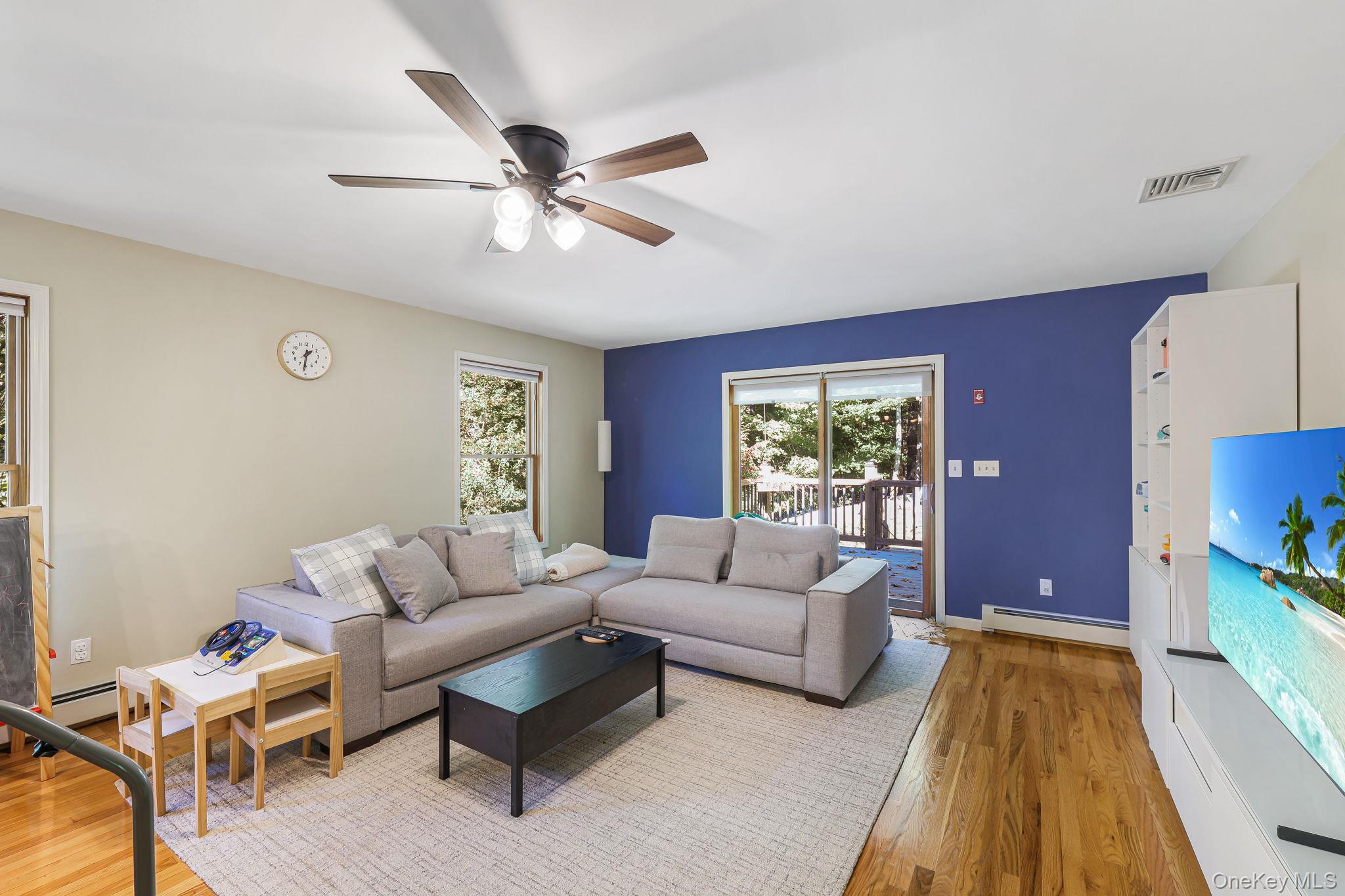 47 Points Of View – For Sale photo 24
