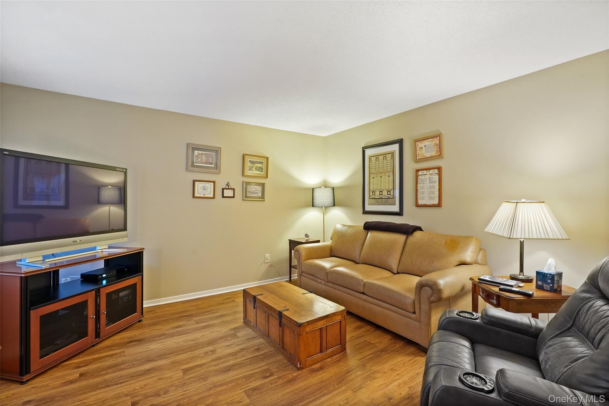 350 Heritage Hills Drive, Unit C photo 17