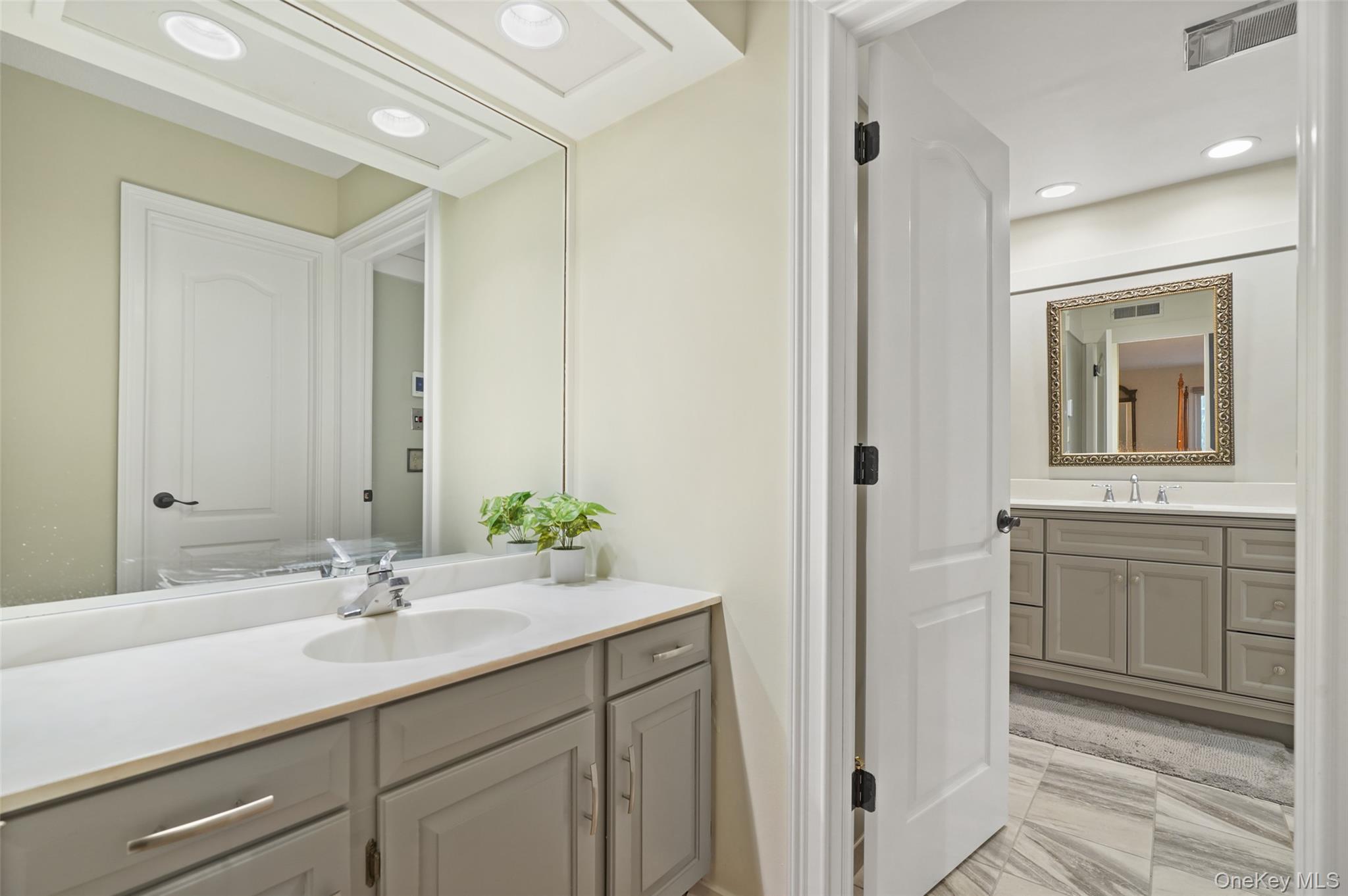 350 Heritage Hills Drive, Unit C photo 12