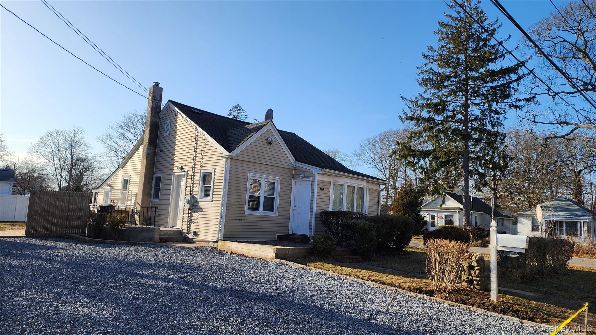 104 Moriches Drive – For Sale photo 2