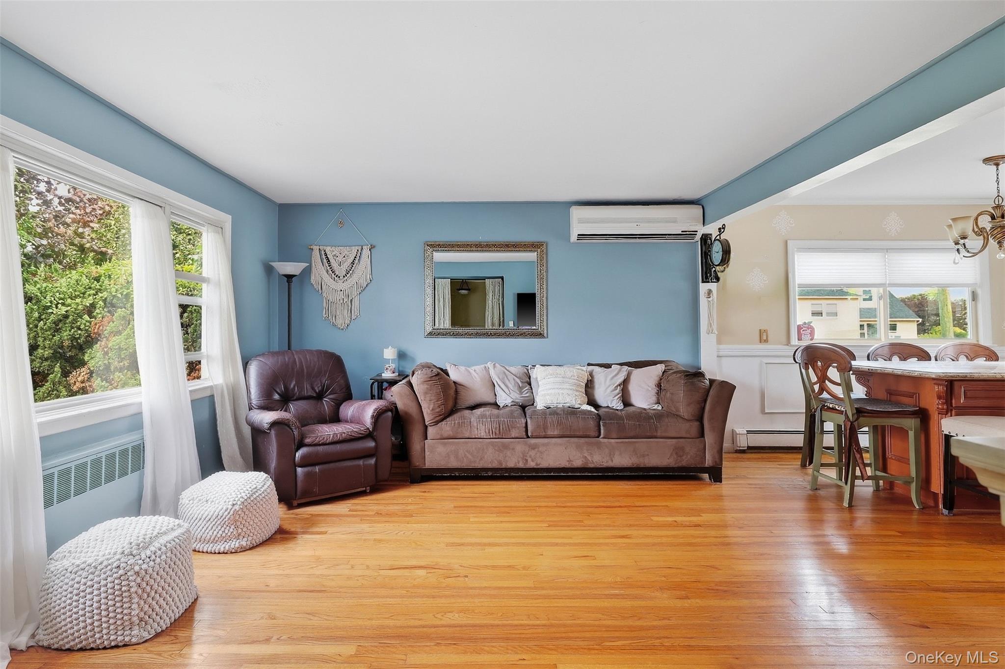 208 Island Parkway W – For Sale photo 4