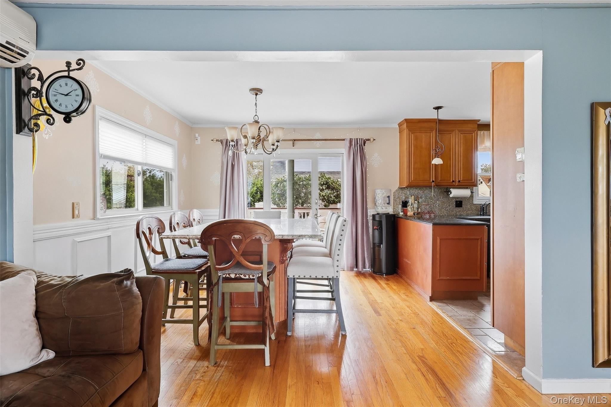 208 Island Parkway W – For Sale photo 8