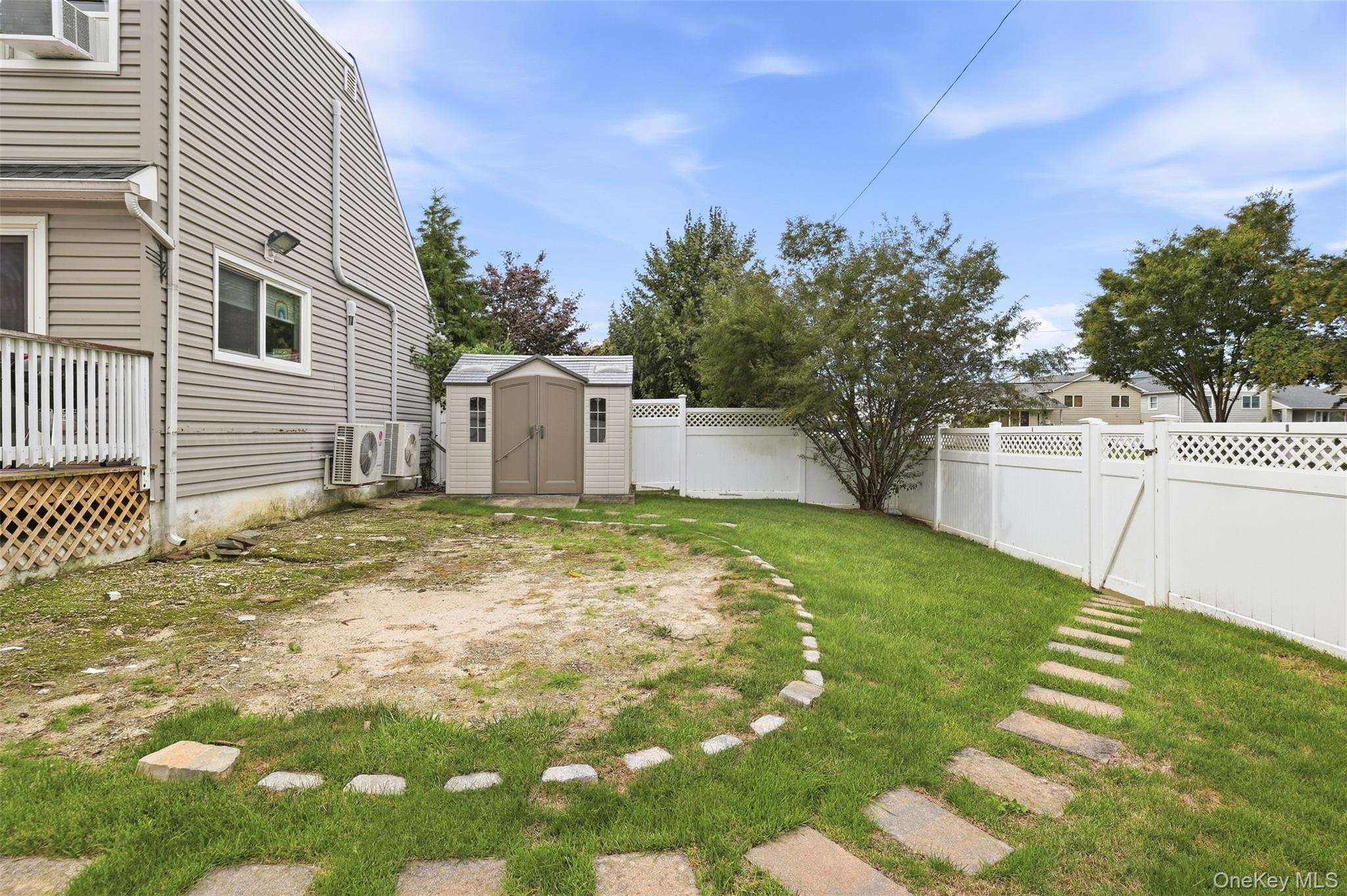 208 Island Parkway W – For Sale photo 26