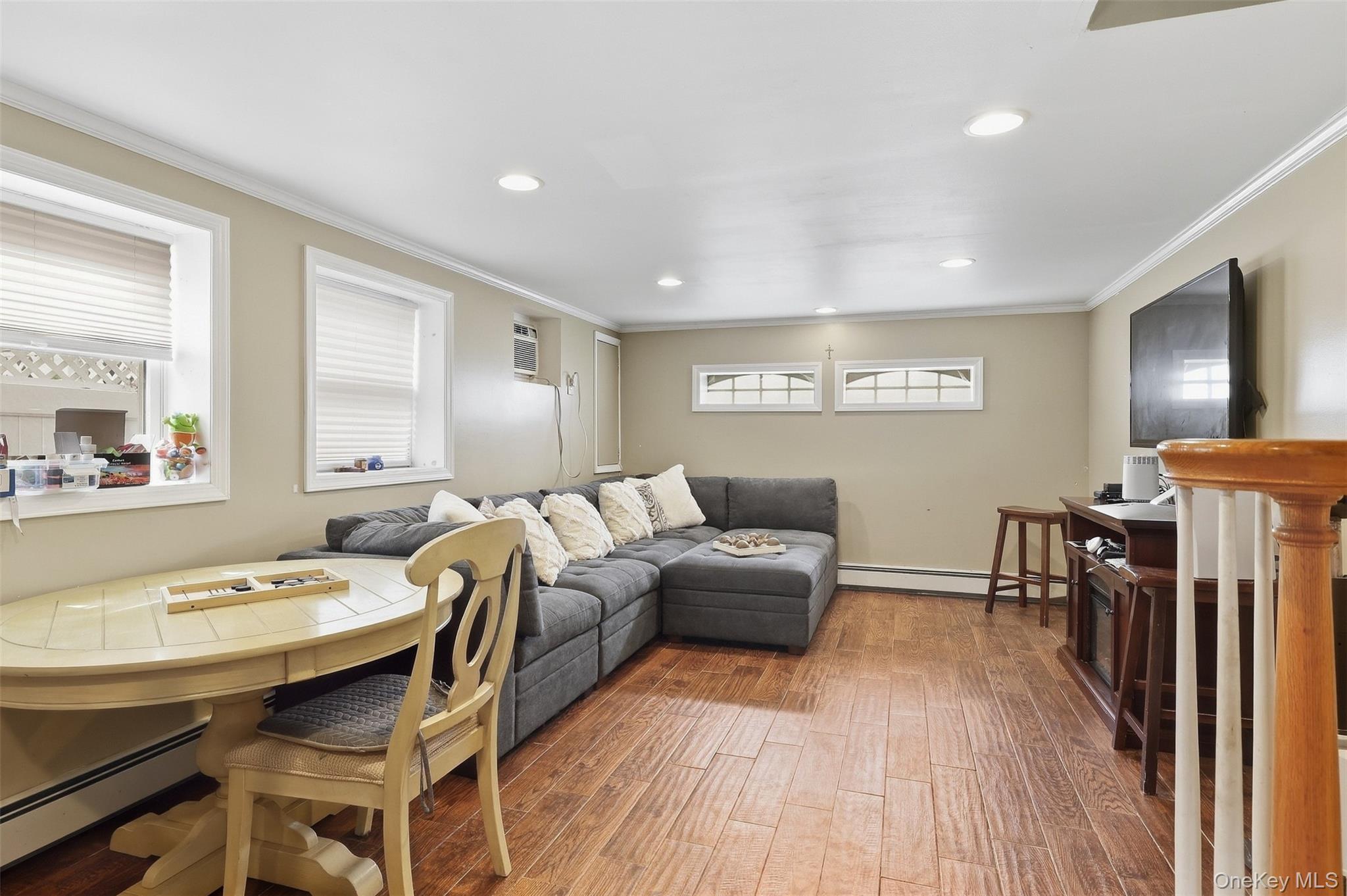 208 Island Parkway W – For Sale photo 20