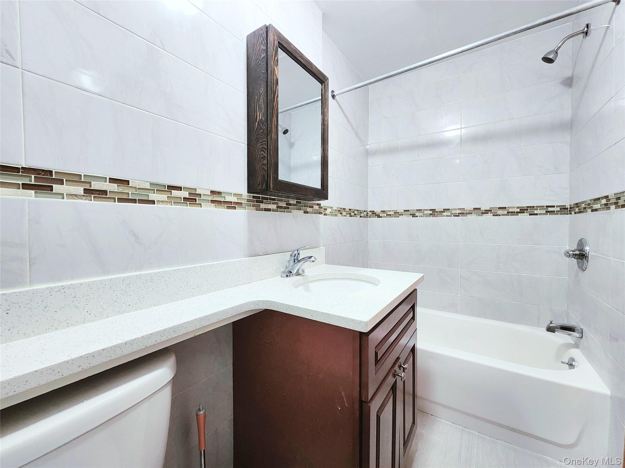 654 Seneca Avenue – For Sale photo 22