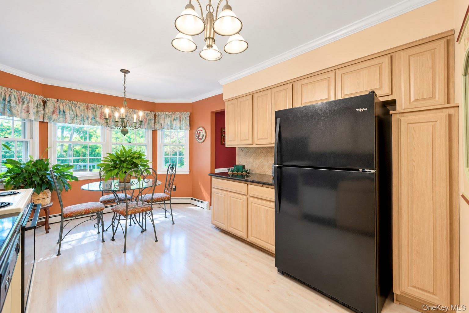 2306 Pine Avenue – For Sale photo 16