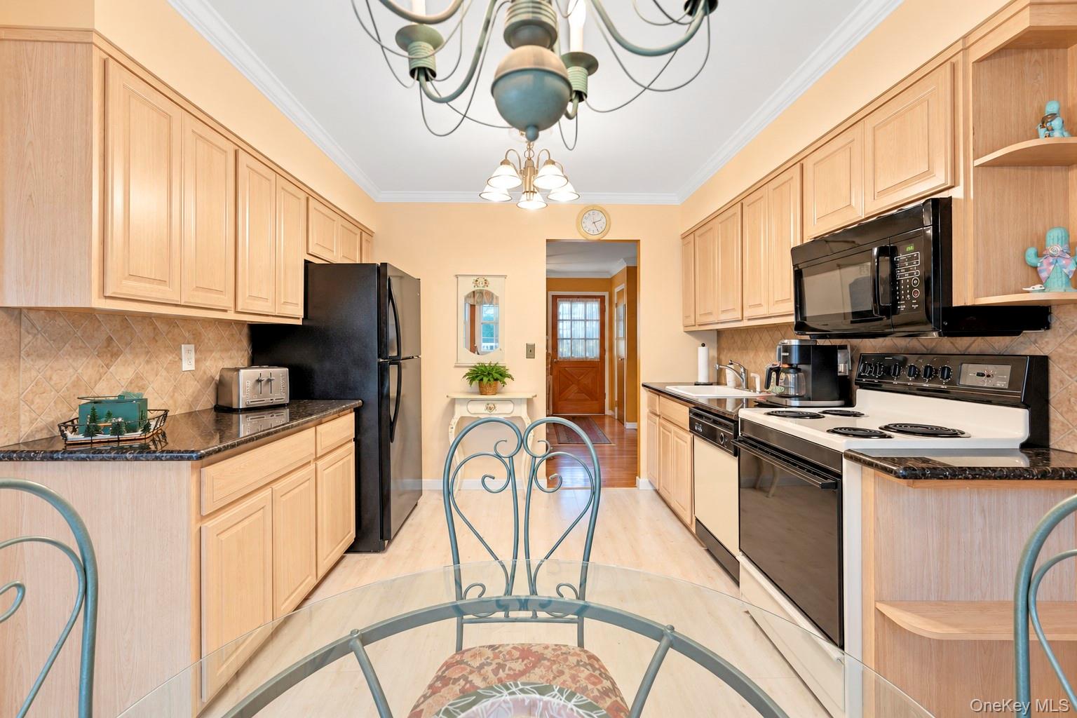 2306 Pine Avenue – For Sale photo 19