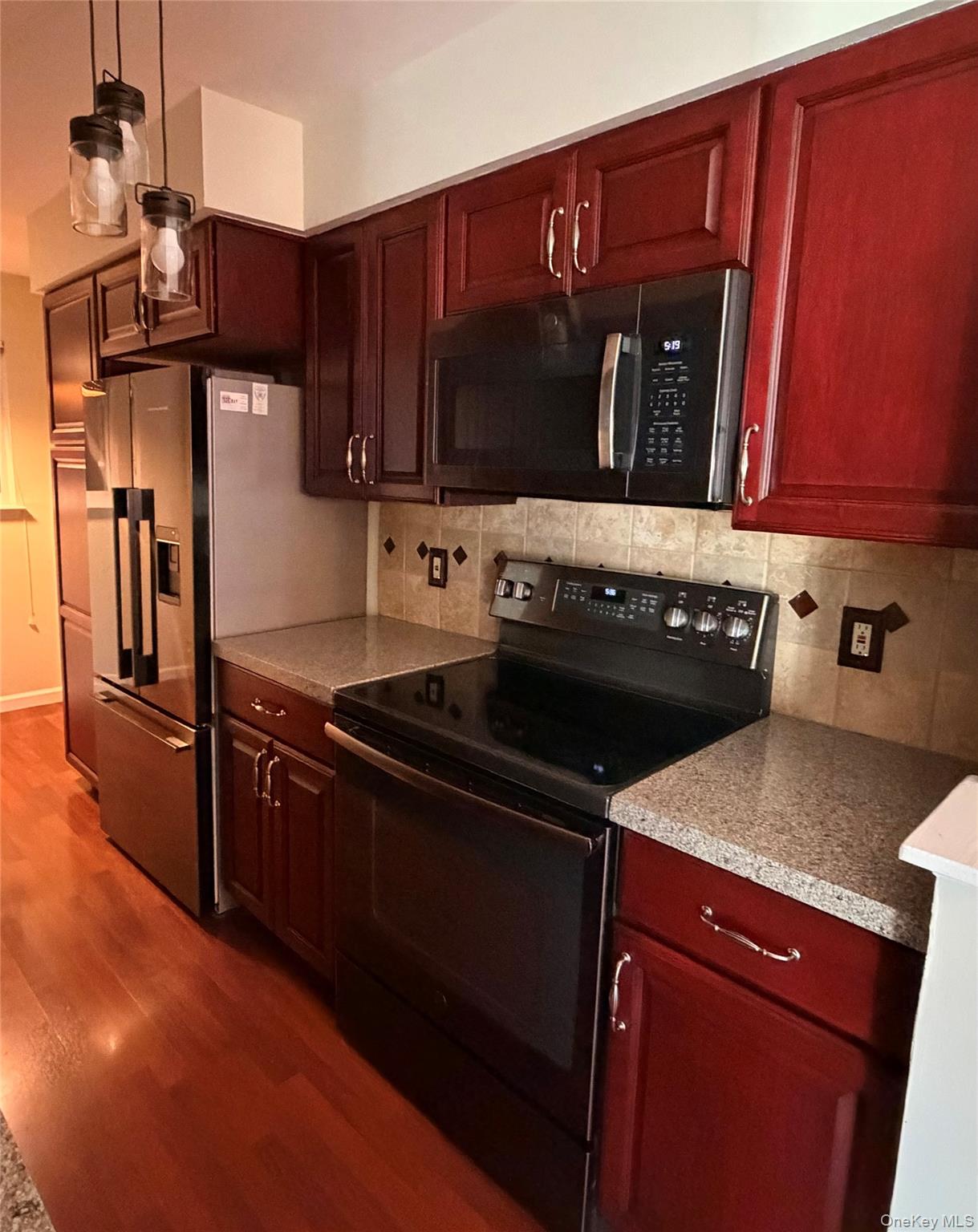 136 Sycamore Drive – For Sale photo 3