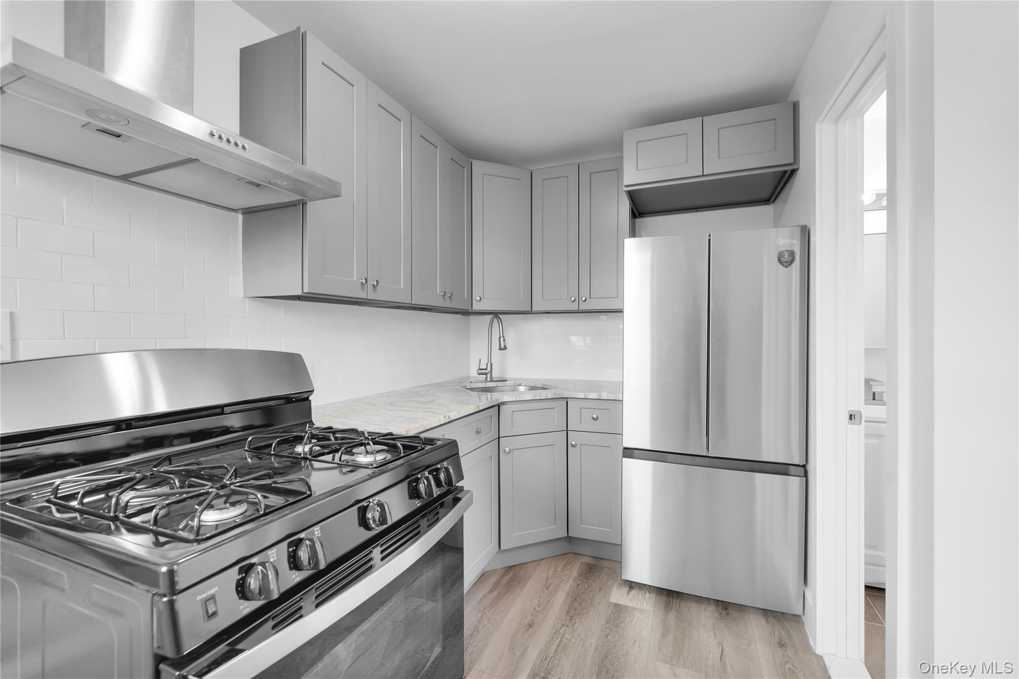127 Maple Avenue, Unit 2 photo 18
