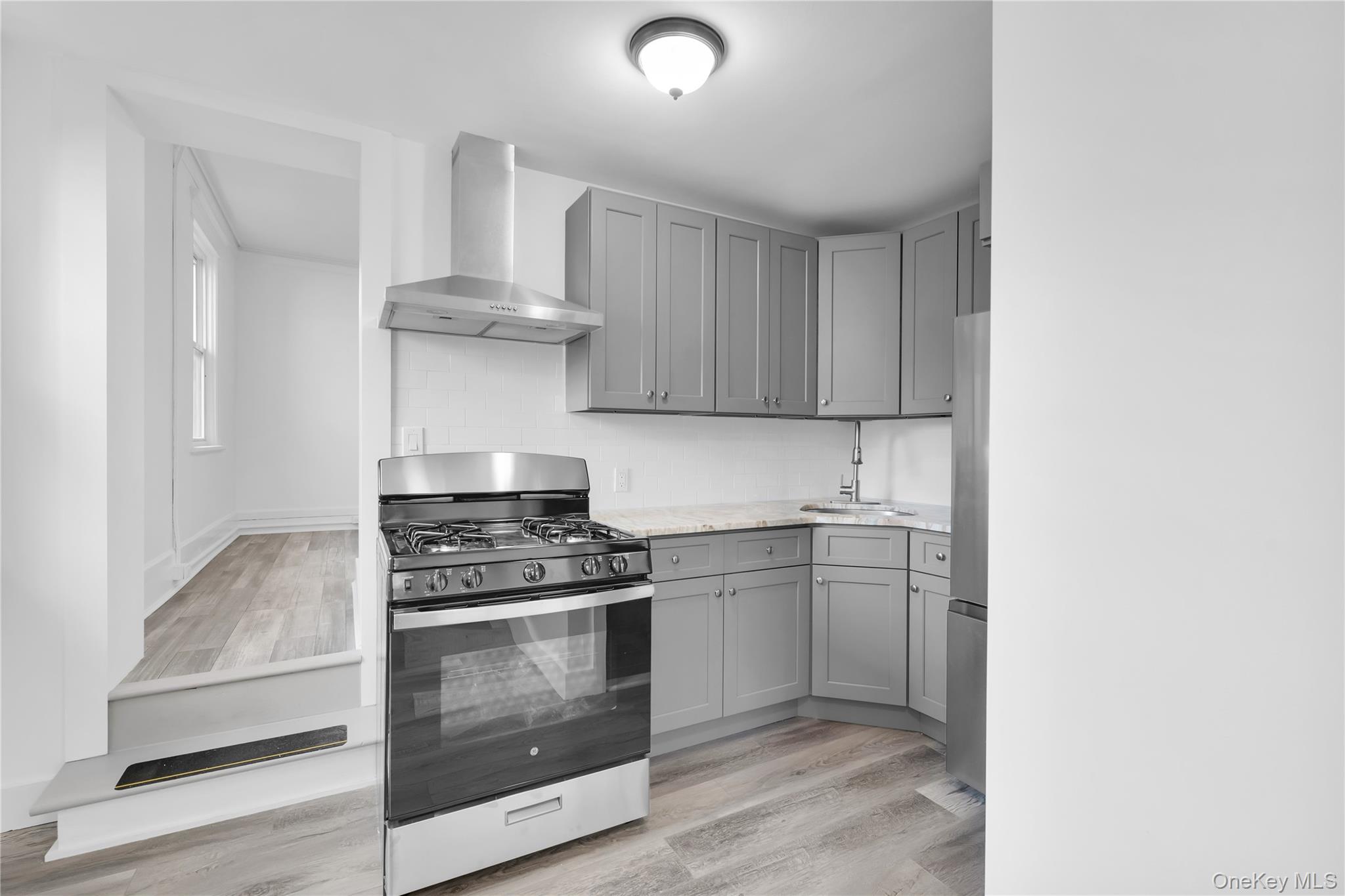 127 Maple Avenue, Unit 2 photo 14