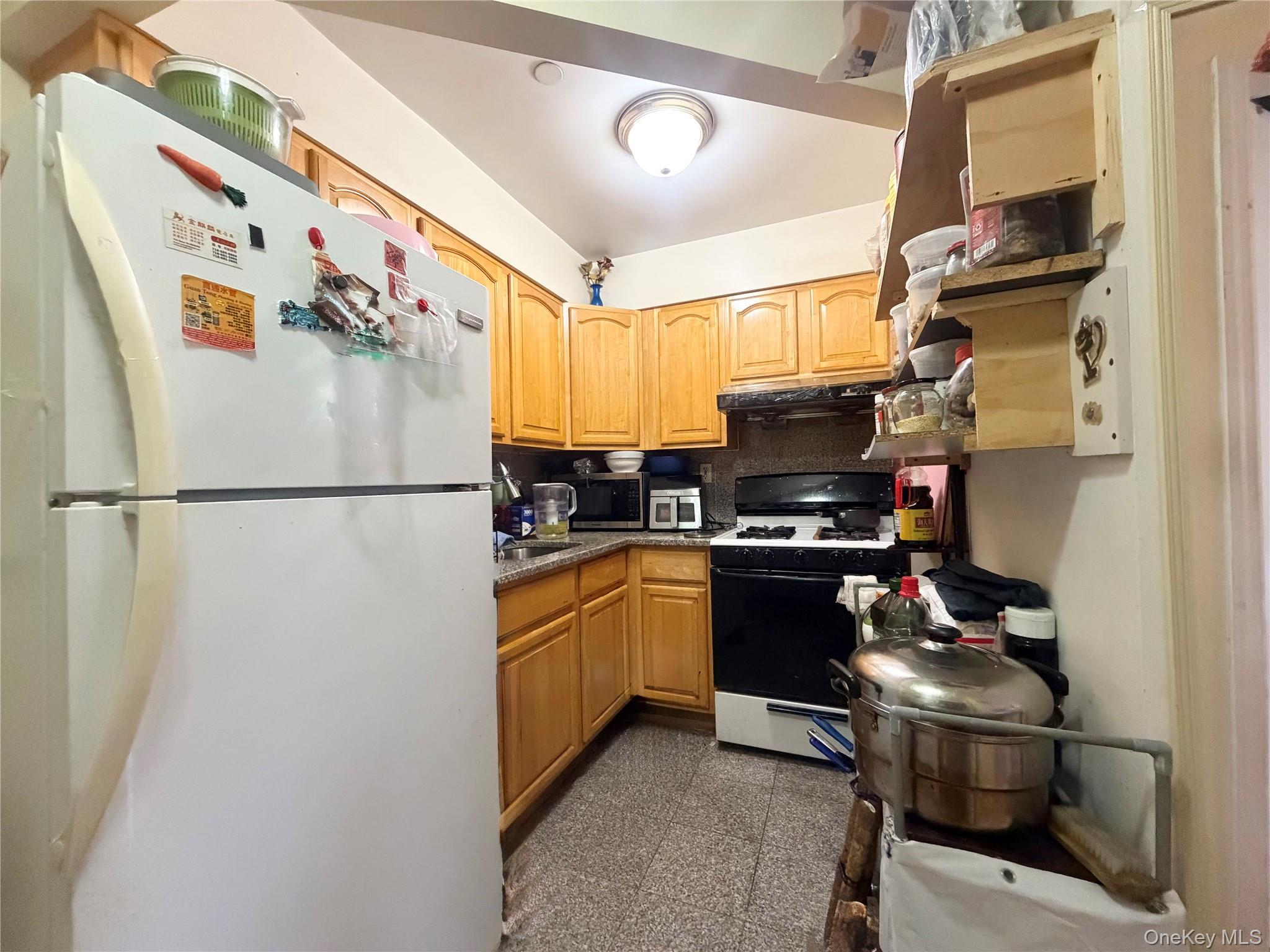 3506 Leavitt Street, Unit 5H photo 6