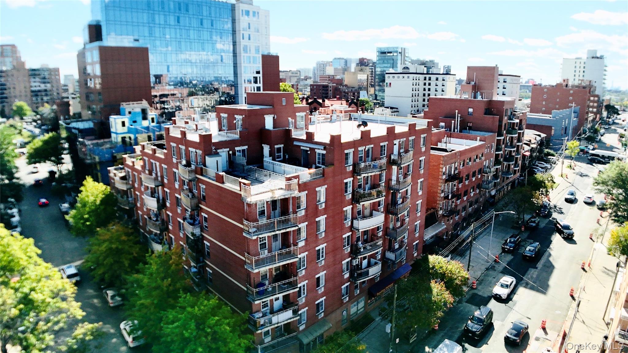 3506 Leavitt Street, Unit 5H photo 3