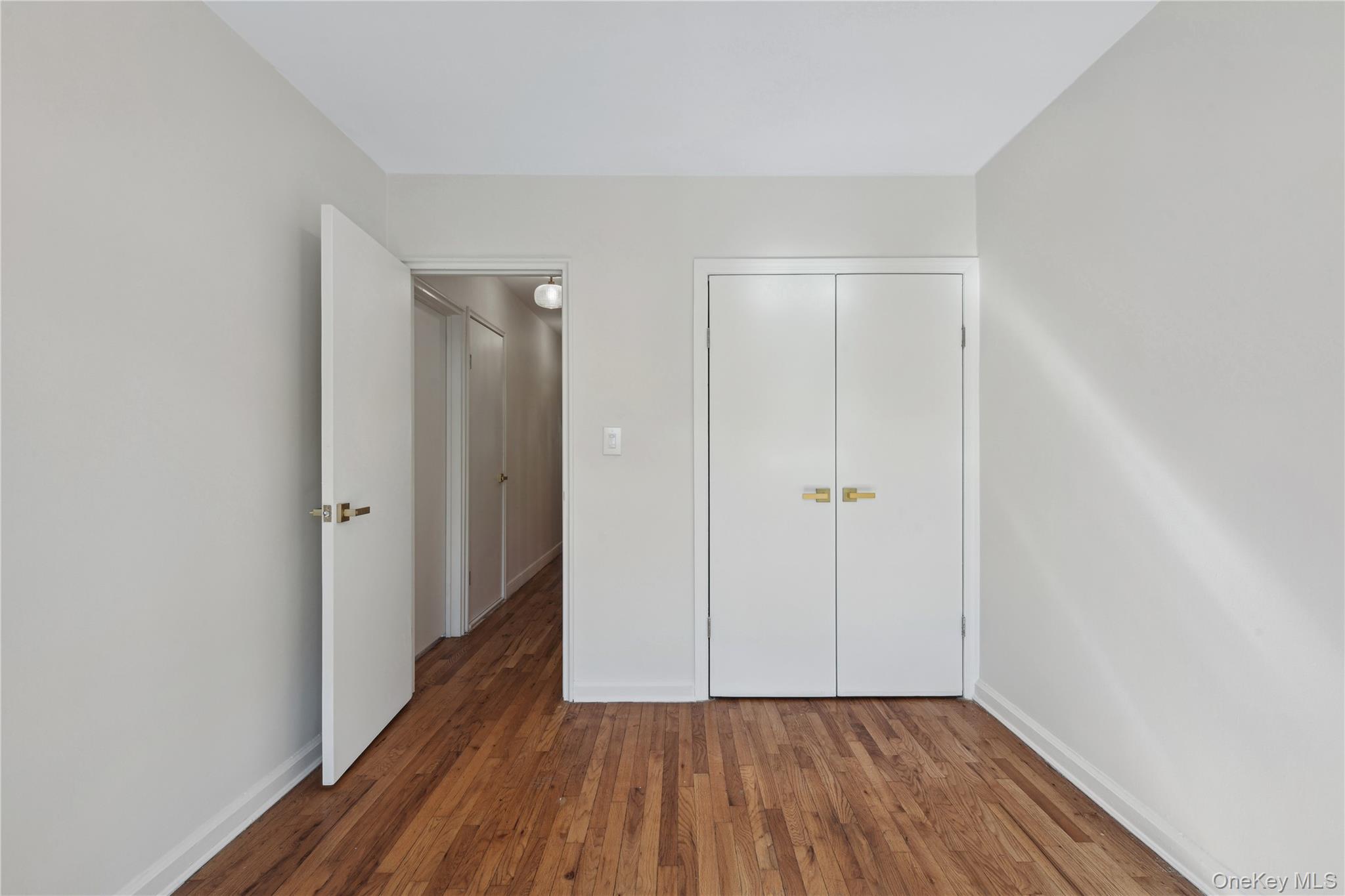 150-26 16 Road, Unit 1 photo 12
