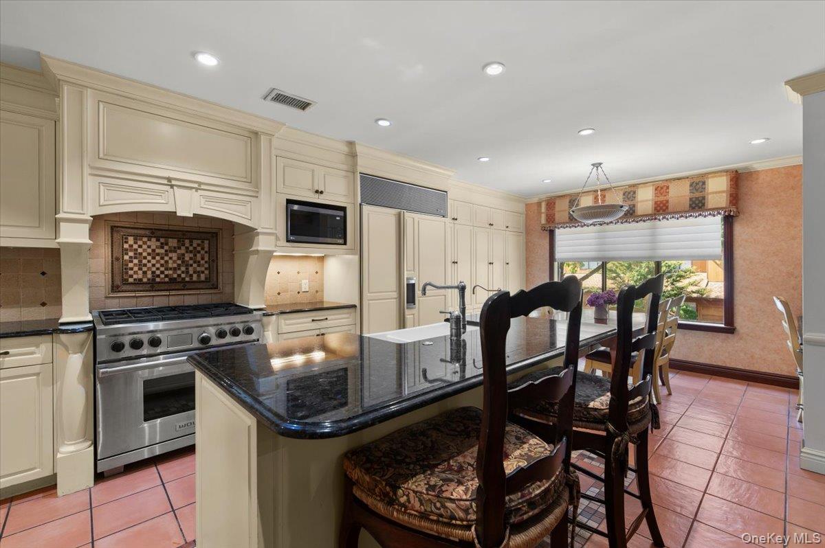 144 The Crescent Crescent – For Sale photo 4