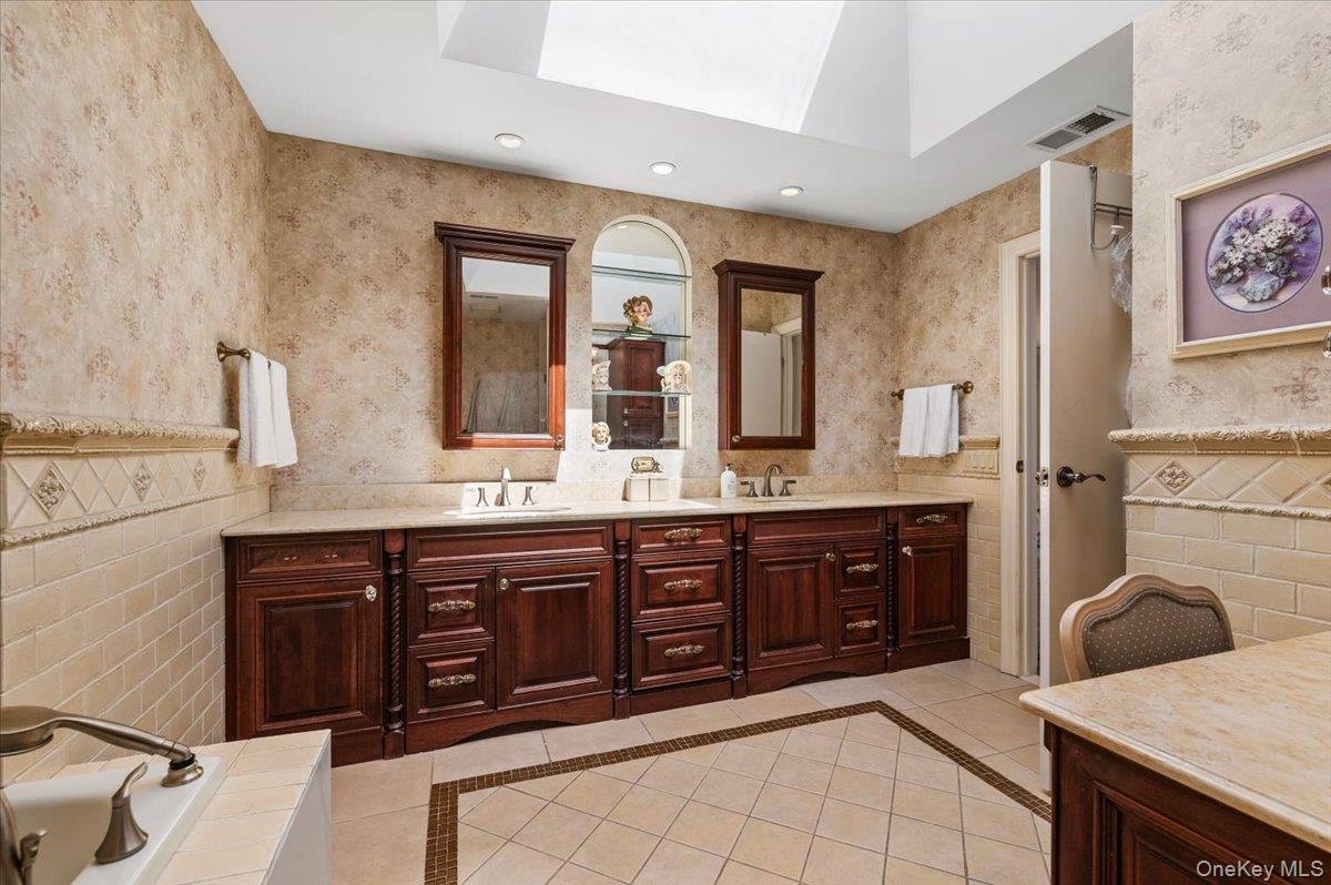 144 The Crescent Crescent – For Sale photo 27