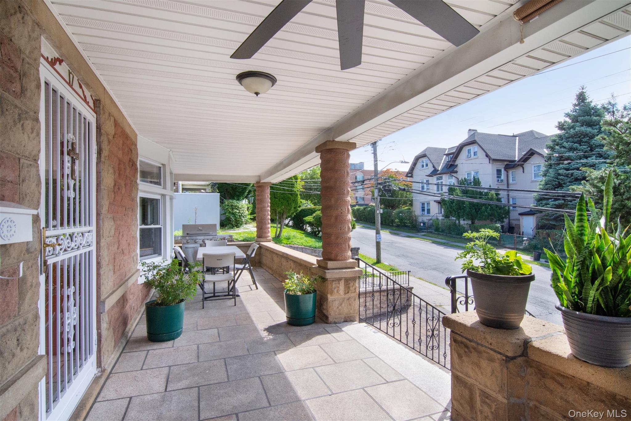 17 Lake Avenue – For Sale photo 3