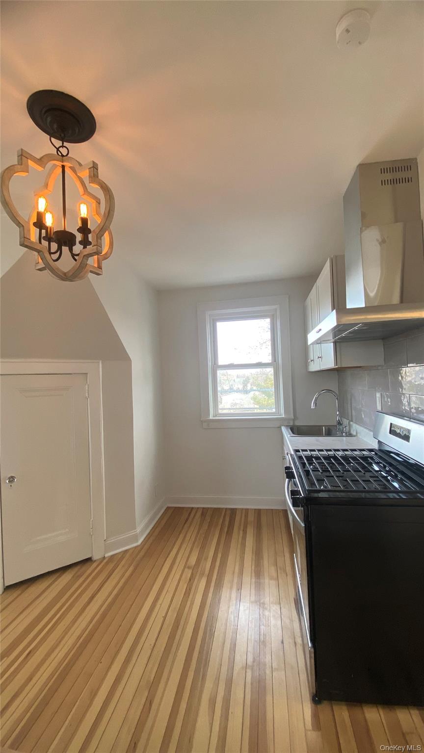 127 Maple Avenue, Unit 3 photo 5