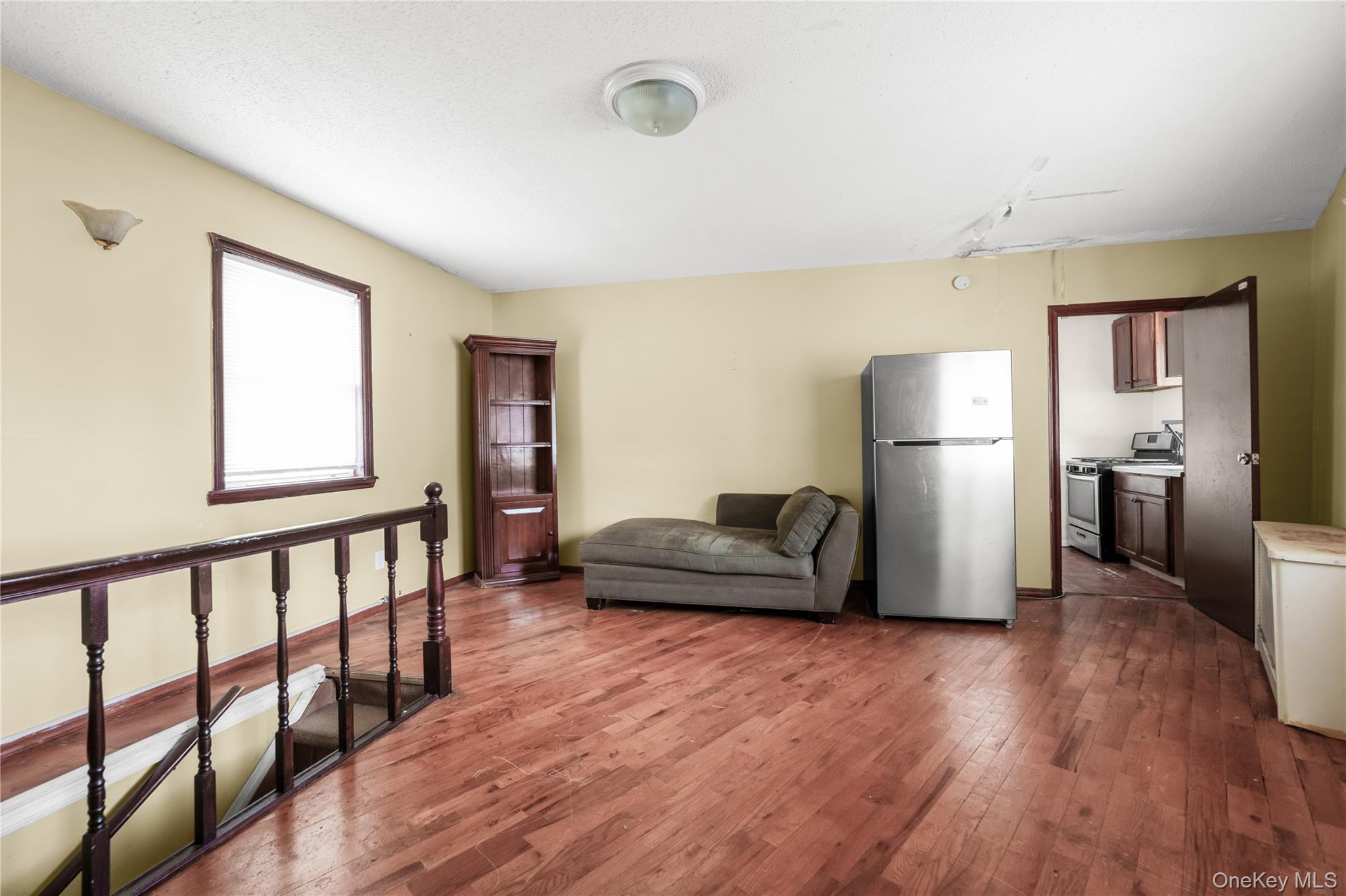 231-08 Mentone Avenue – For Sale photo 19