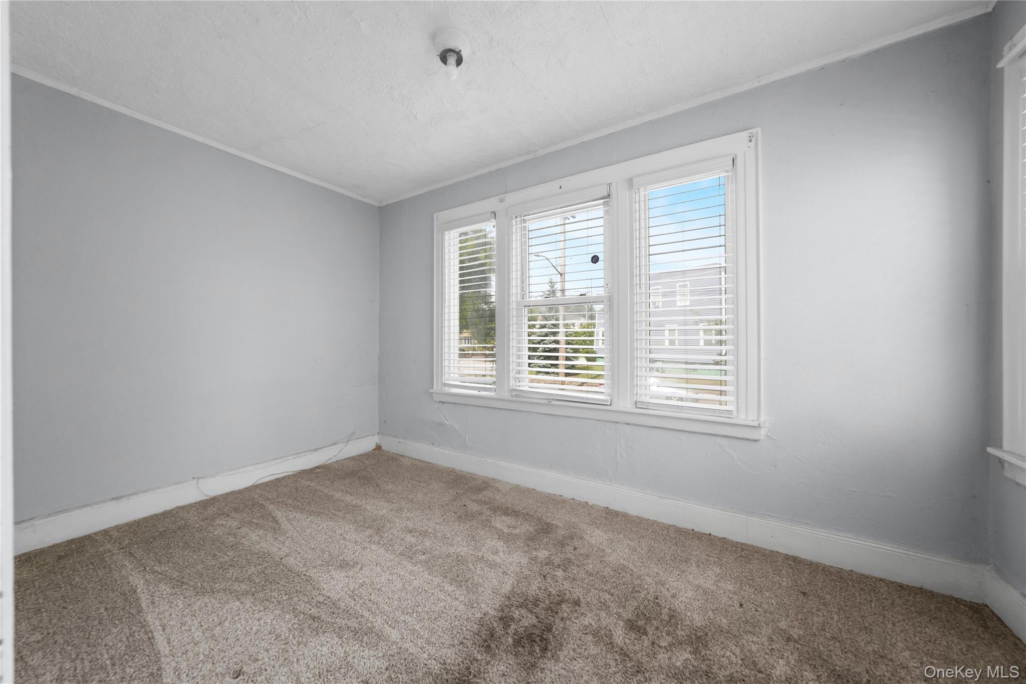 231-08 Mentone Avenue – For Sale photo 5