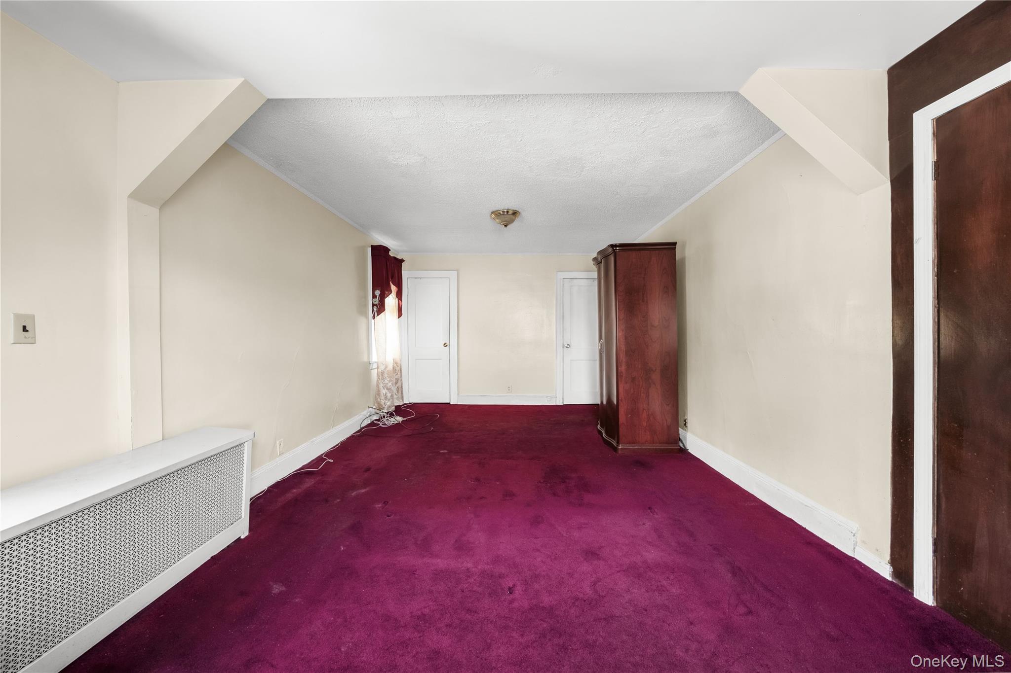 231-08 Mentone Avenue – For Sale photo 16