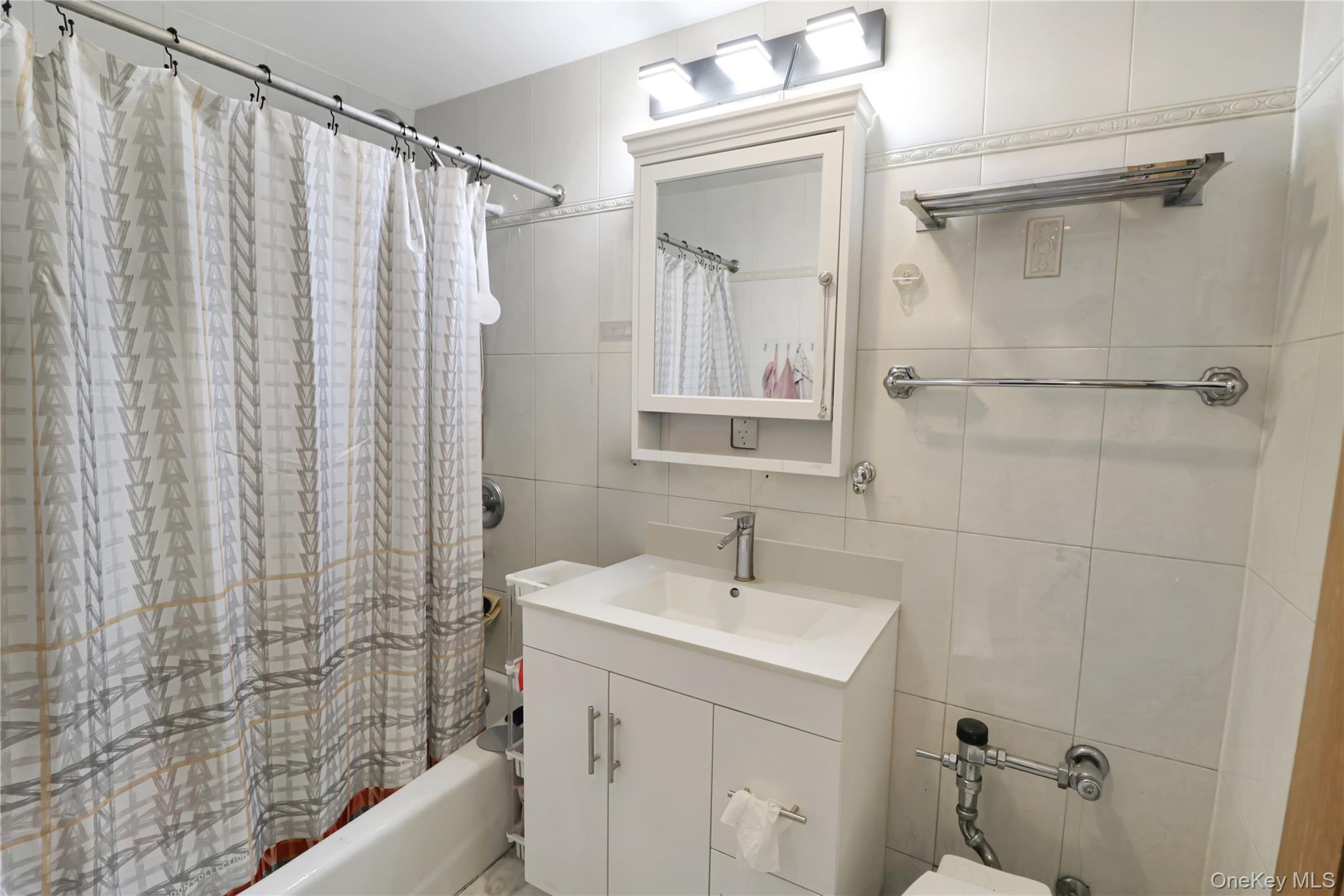 4125 Kissena Boulevard, Unit 2T photo 6