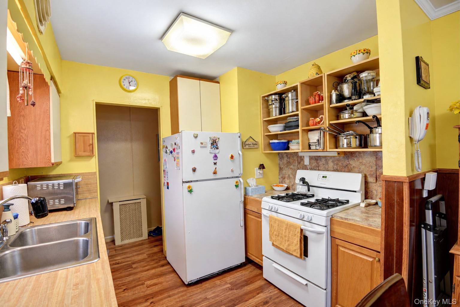 150 Franklin Street – For Sale photo 6