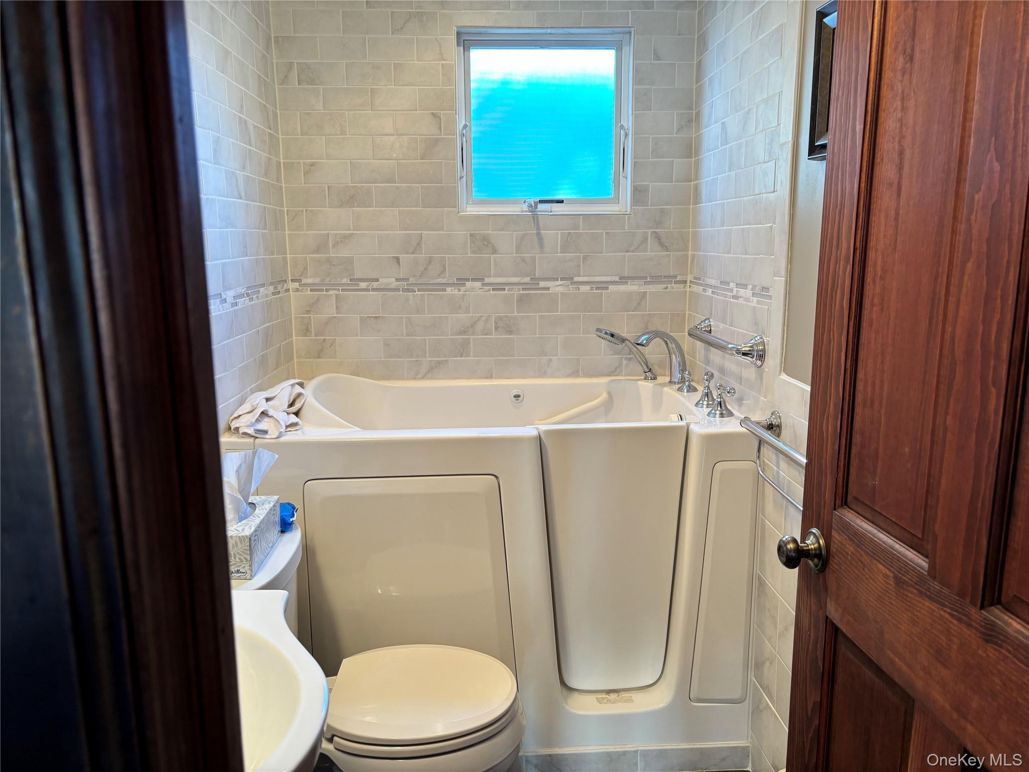 8 Walnut Place – For Sale photo 24