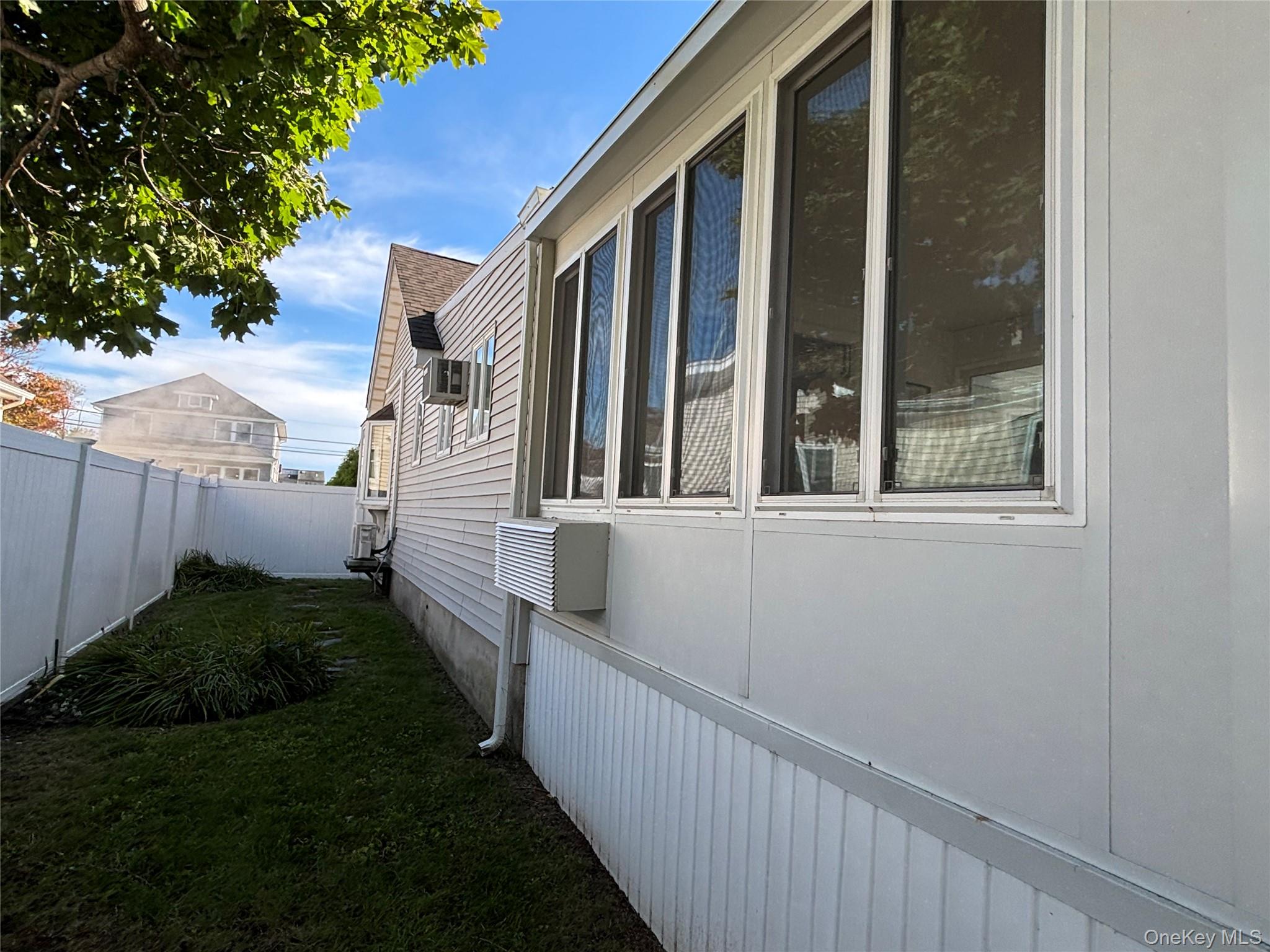 8 Walnut Place – For Sale photo 44