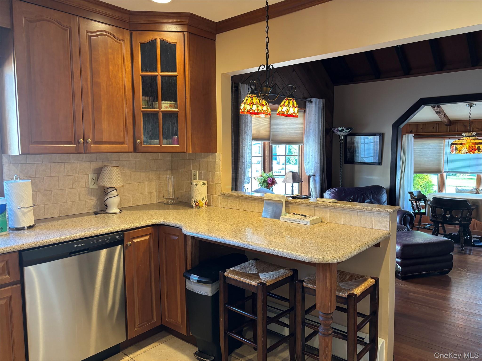 8 Walnut Place – For Sale photo 38