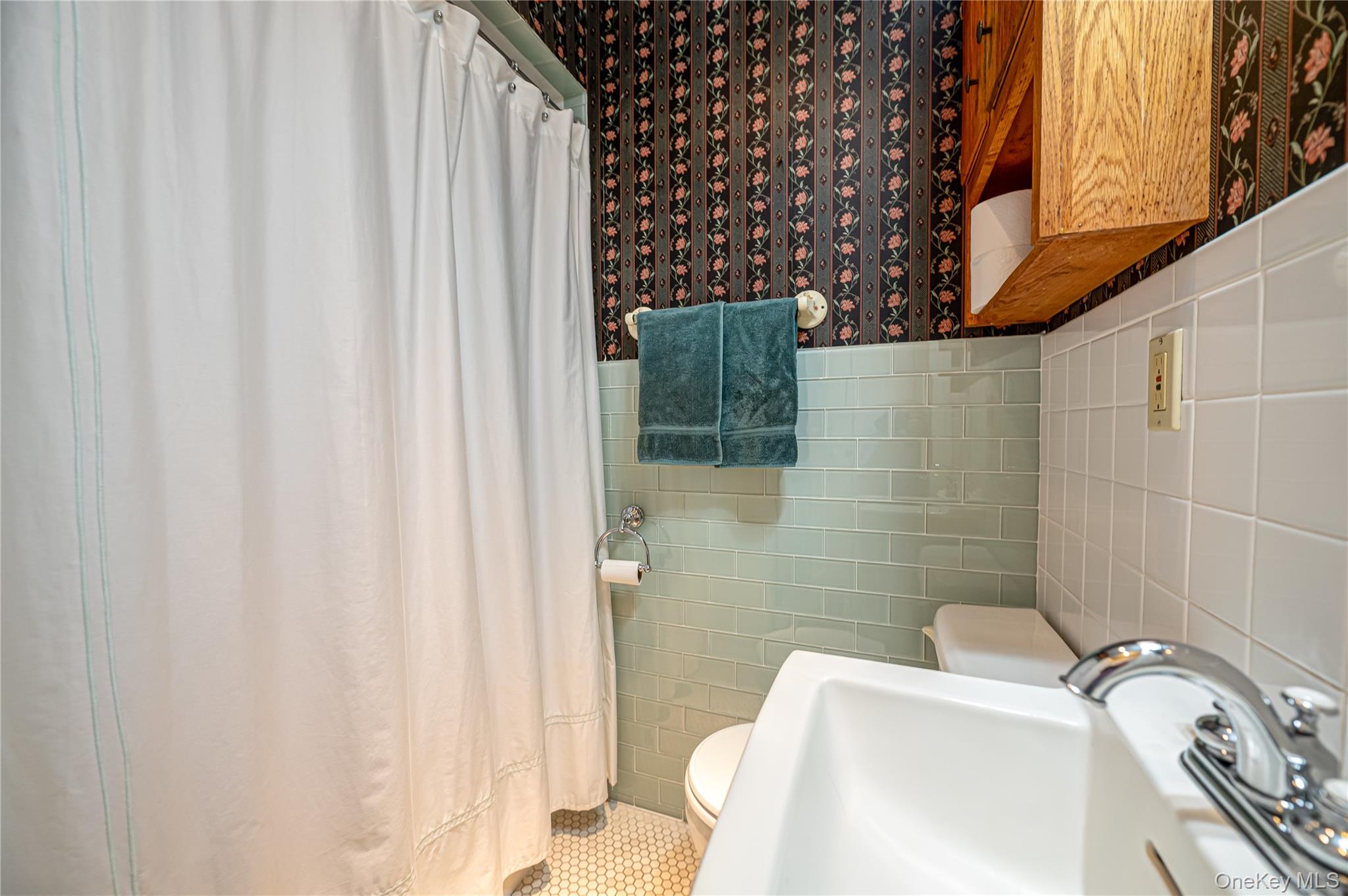 208 Williams Street – For Sale photo 24