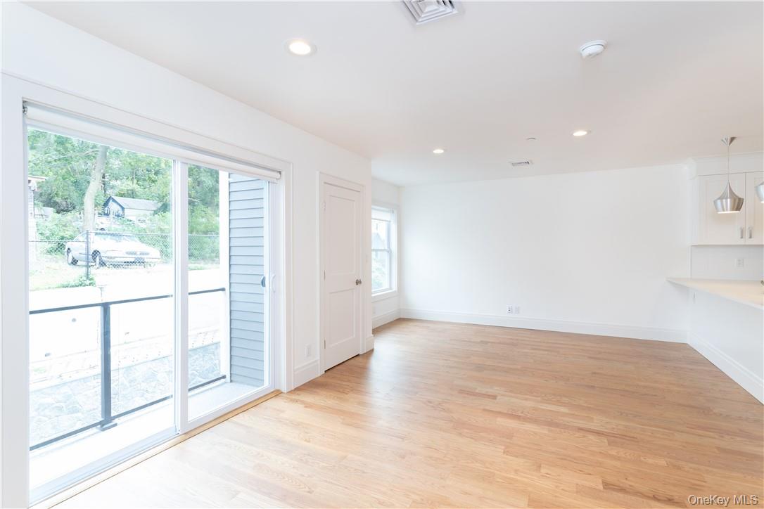 121 Fisher Avenue, Unit 5 photo 7