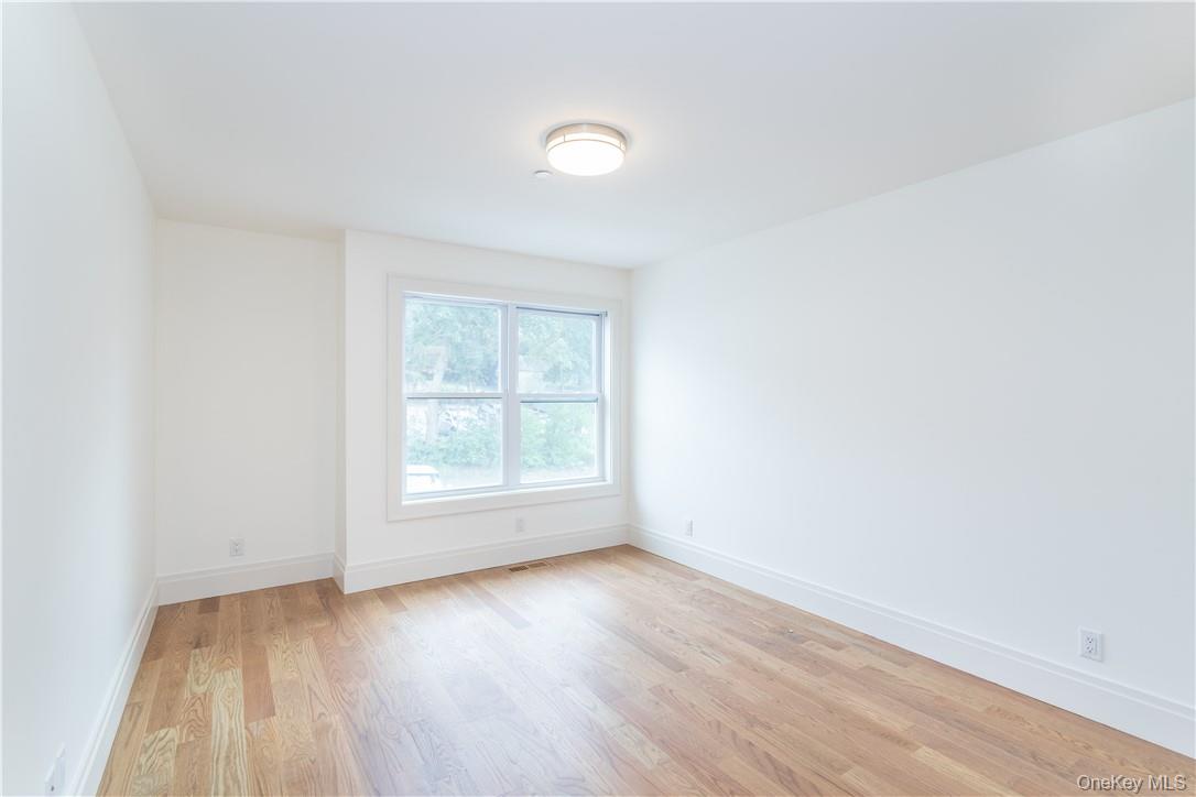 121 Fisher Avenue, Unit 5 photo 9