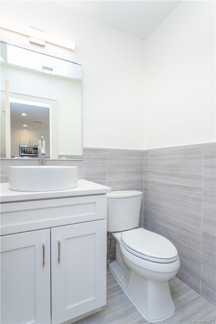 121 Fisher Avenue, Unit 5 photo 8
