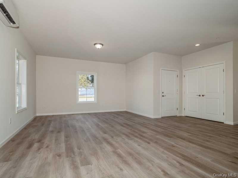 4 South Hills Way, Unit 9 photo 8