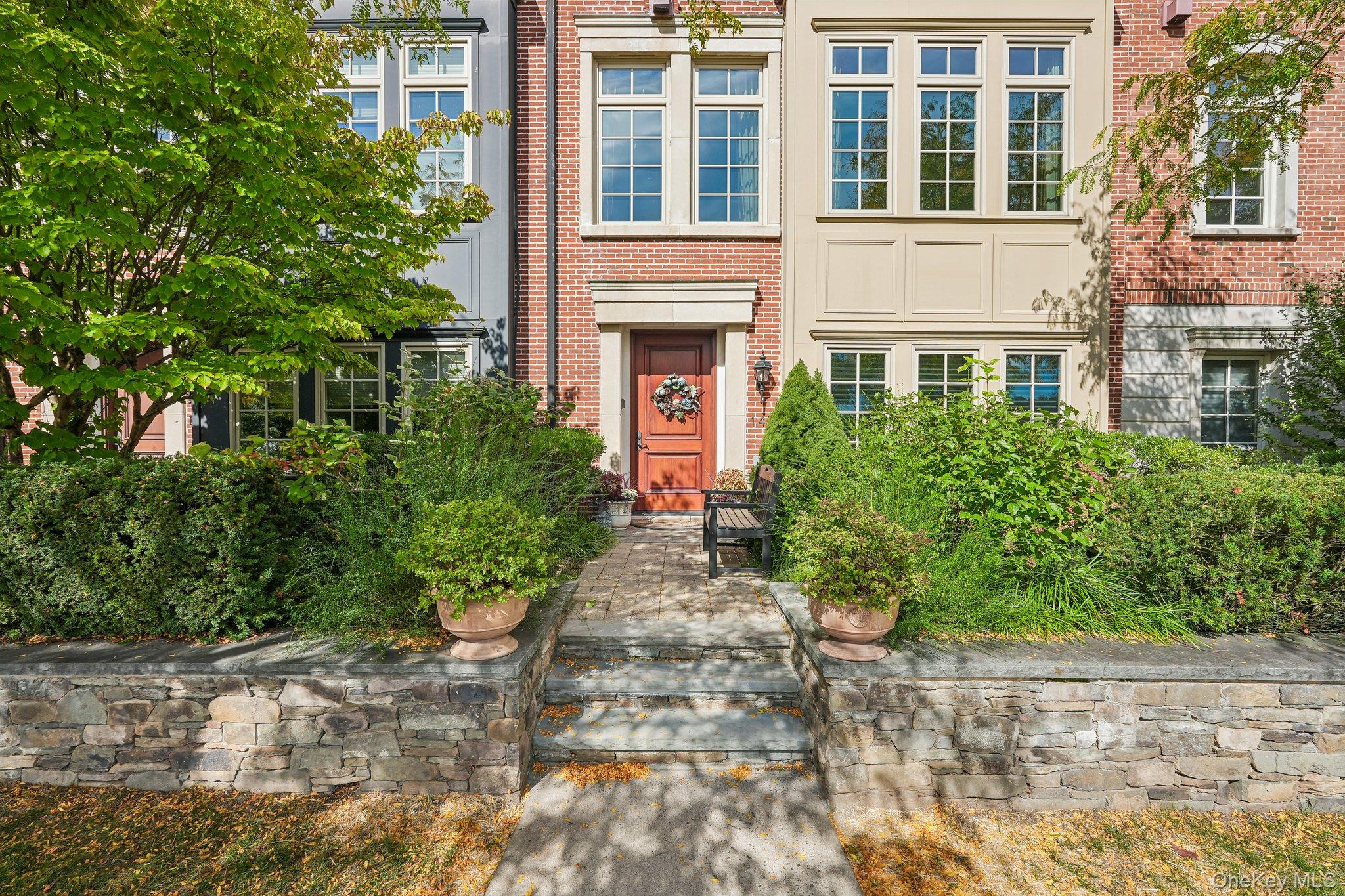 147 W Main Street – For Sale photo 3