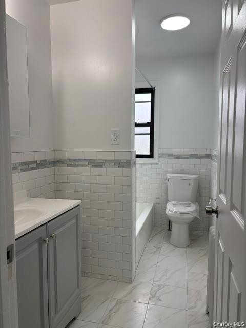 28 W Neck Road, Unit 3A photo 12