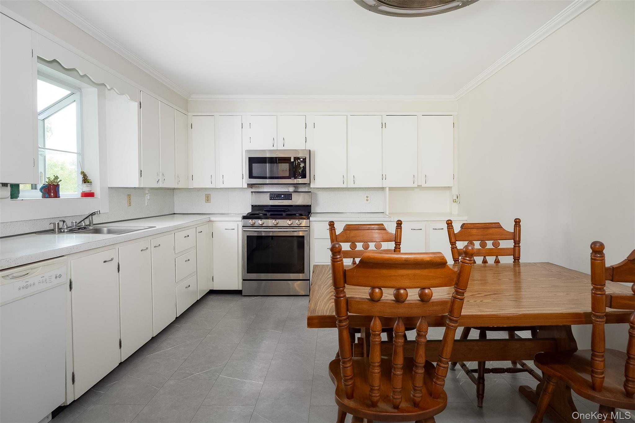 11 Bloomer Road – For Sale photo 10